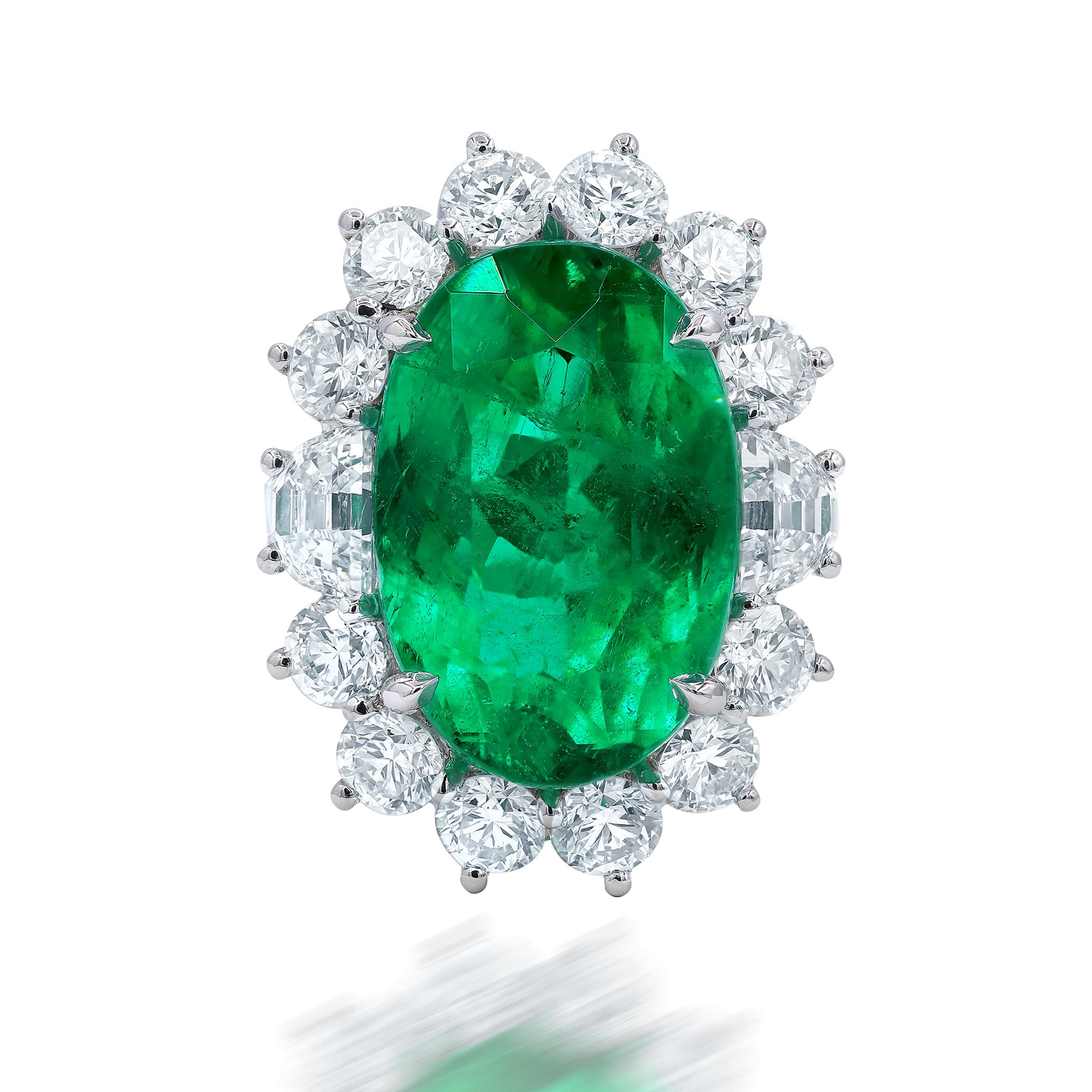 emerald platinum ring