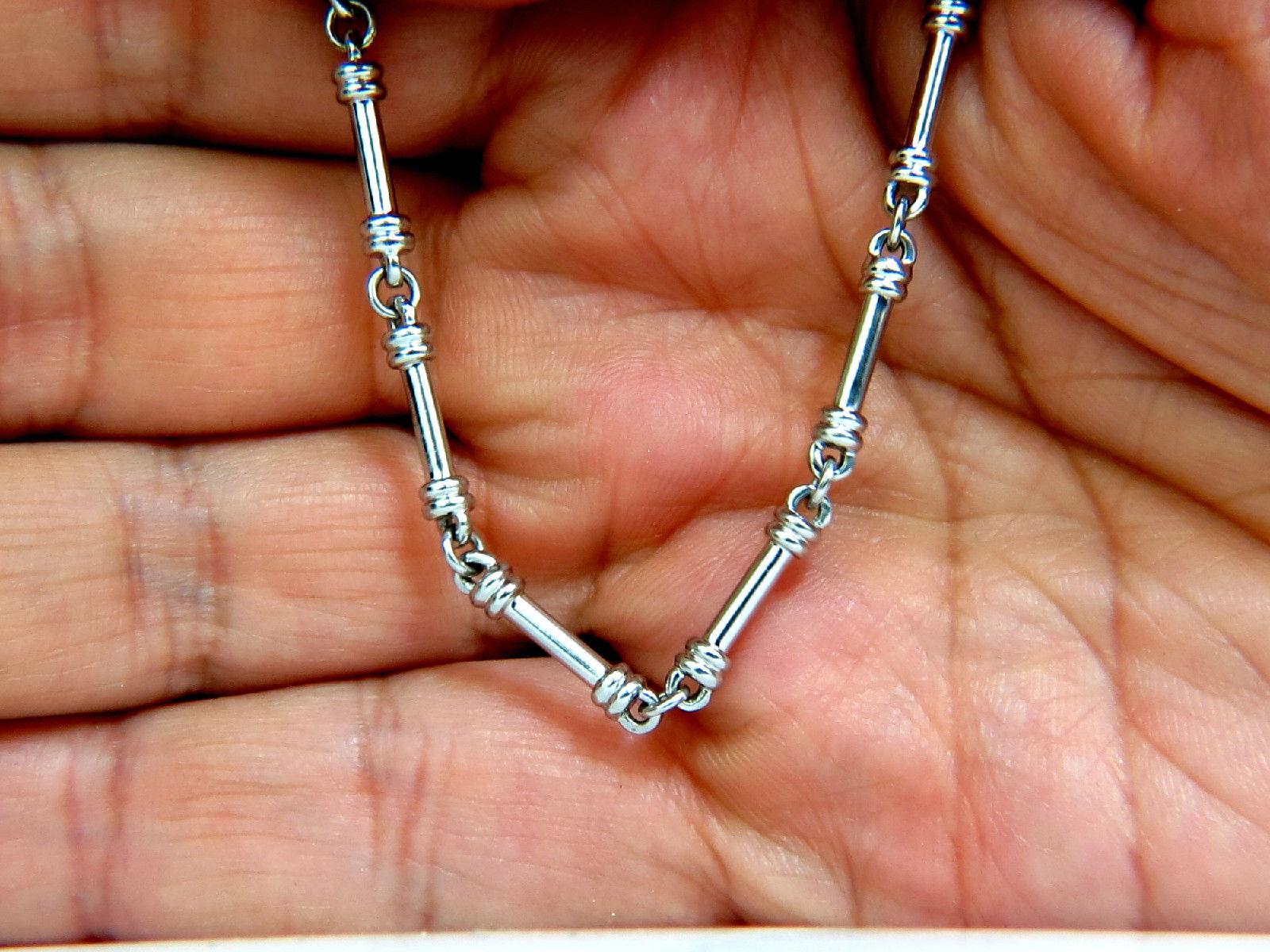 Platinum Column Linked Ladies Toggle Diamond Necklace In New Condition In New York, NY