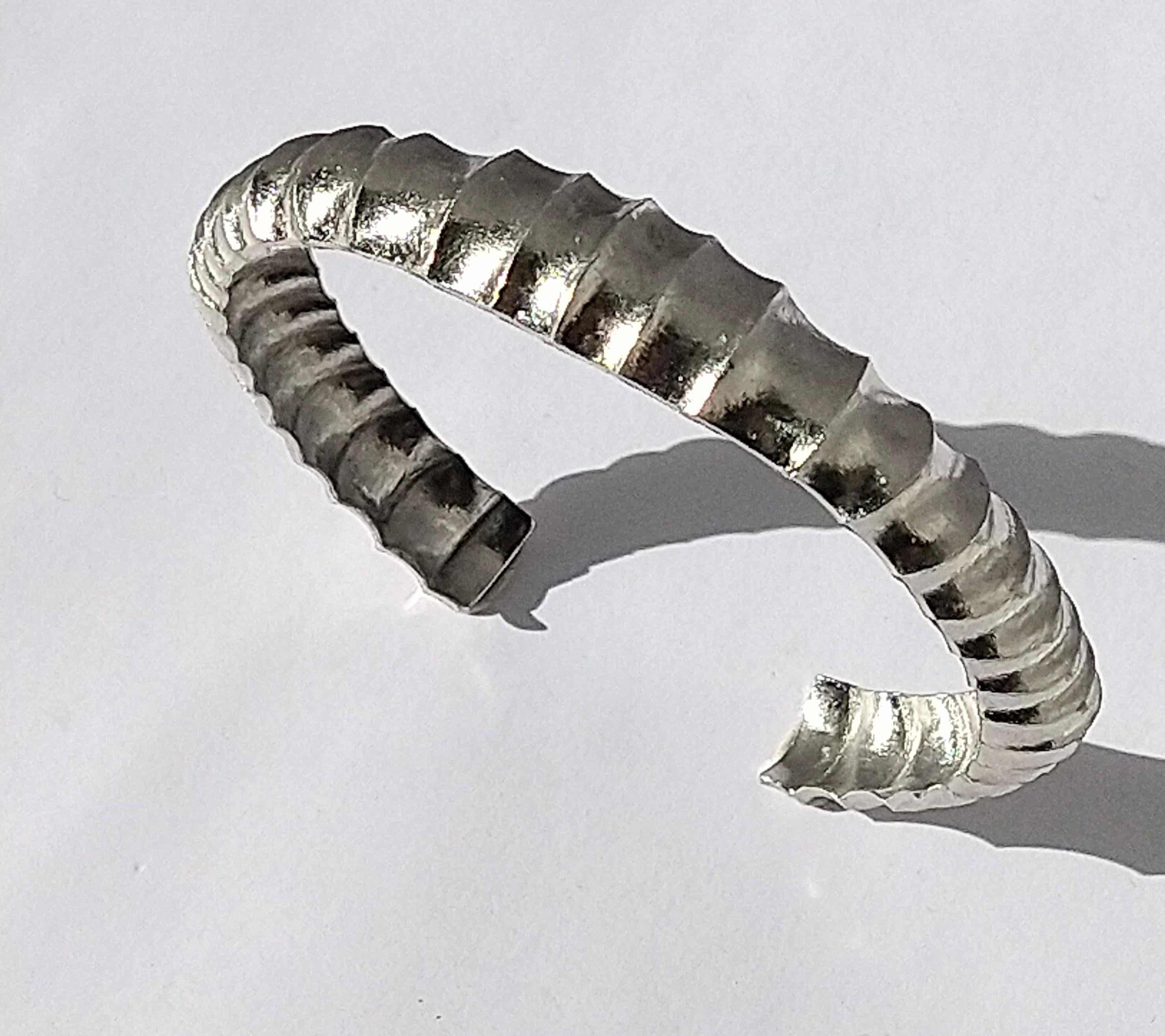 Contemporary Platinum  Vertebrae Concave Cuff Bracelet For Sale