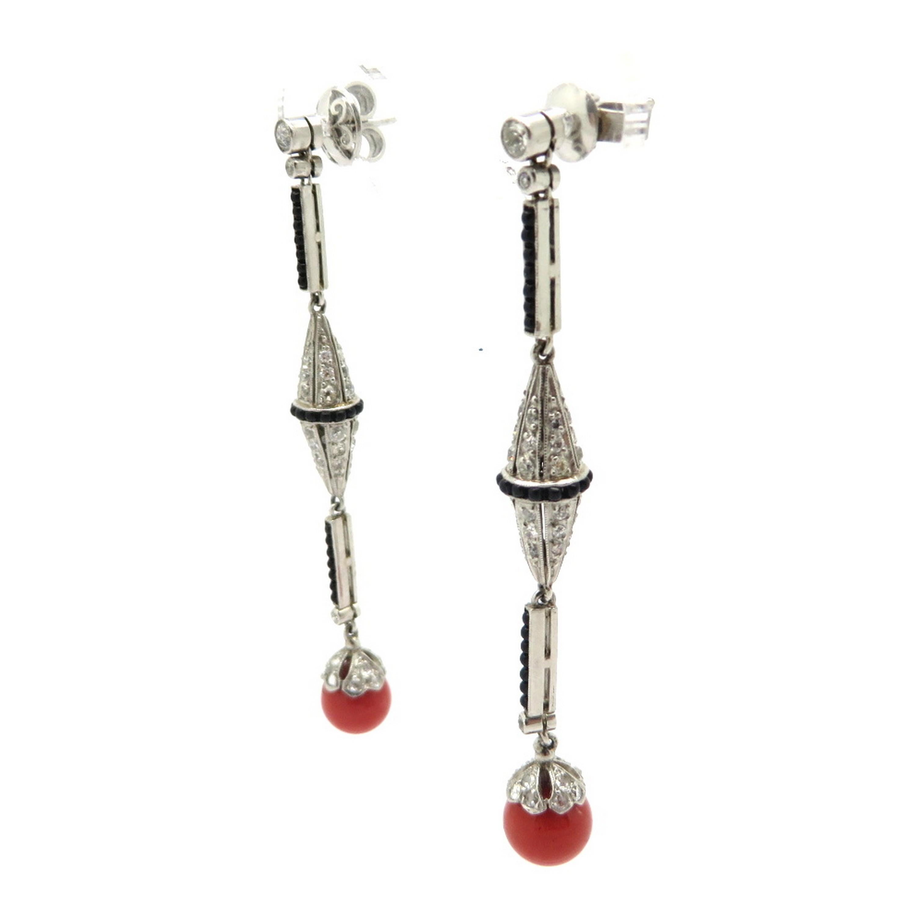 Platinum Coral, Onyx and Old Mine Cut Diamond Art Deco Style Dangle Earrings In Excellent Condition For Sale In Scottsdale, AZ