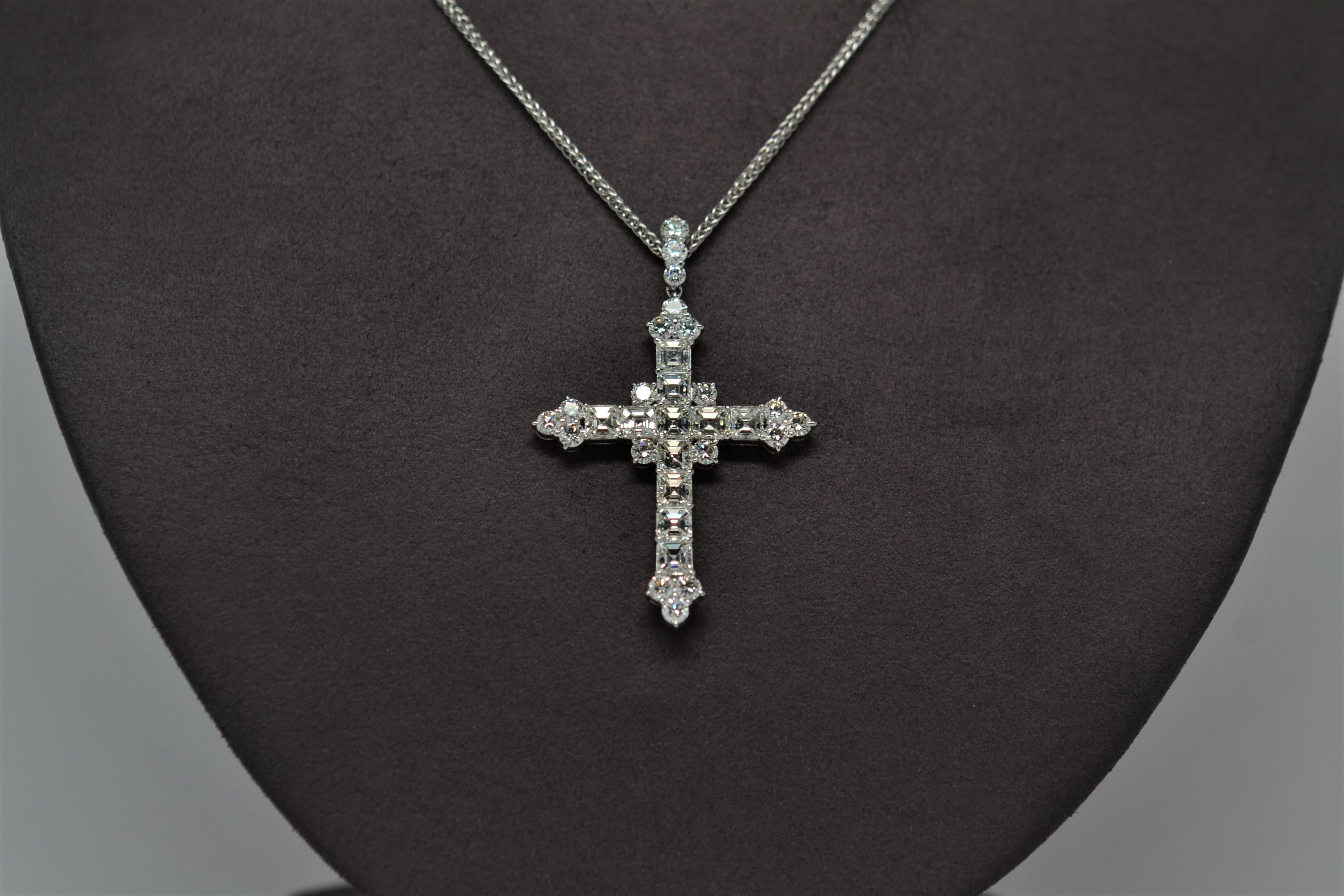 Asscher Cut Platinum Cross Necklace with Asscher and Round Brilliant Cut Diamonds, 5.20ct For Sale