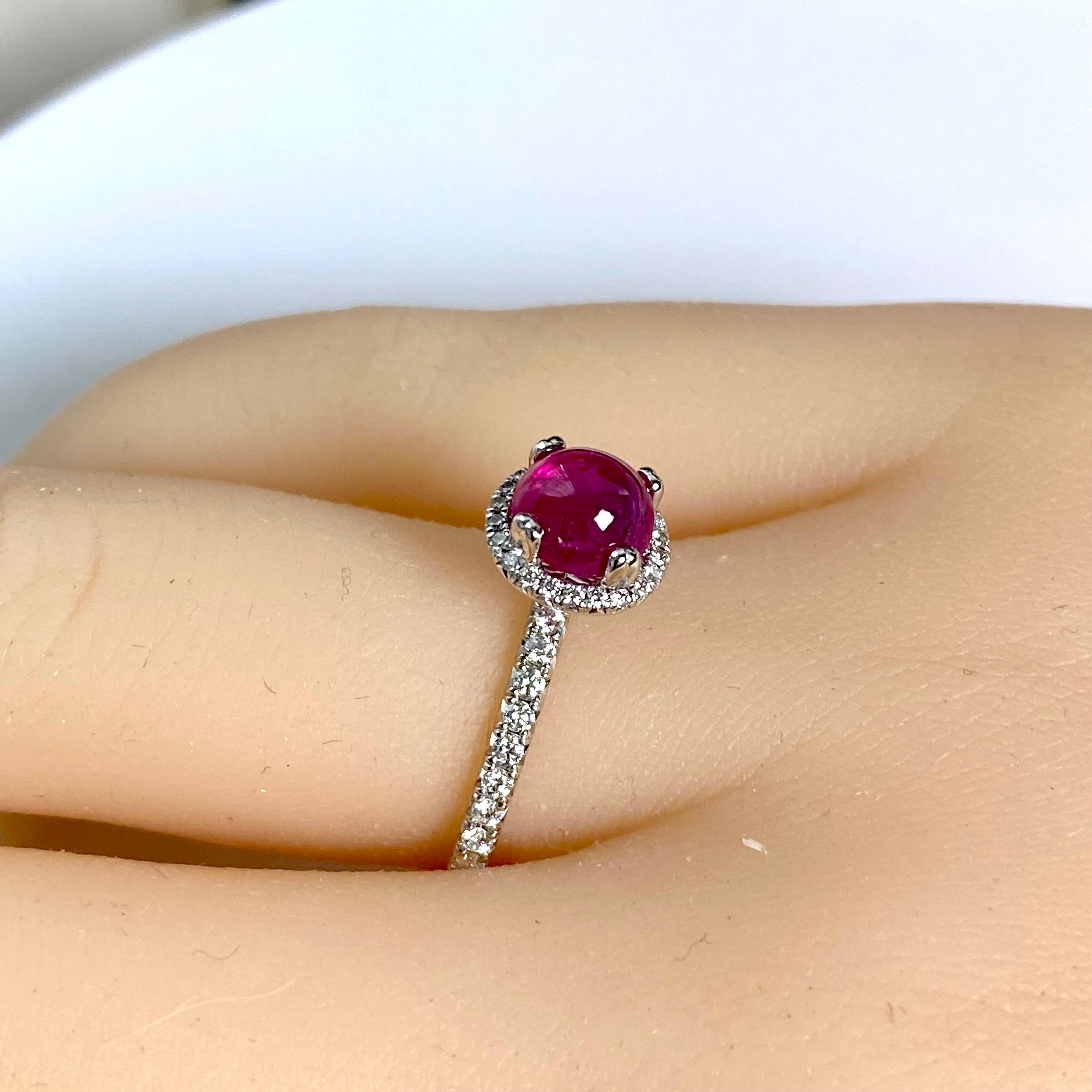 Women's or Men's Platinum Diamond 0.72 Carat Cabochon Ruby 1.70 Carat Engagement Ring Size 6.25 For Sale