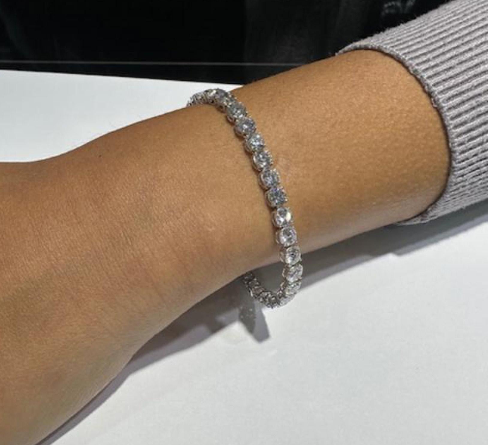 Femenino o masculino Pulsera Tenis Platino Diamante 12.84 Cts en venta