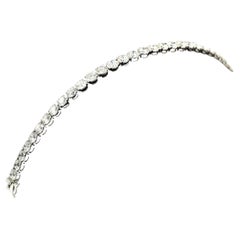 Bracciale tennis in platino con diamanti da 12,84 carati