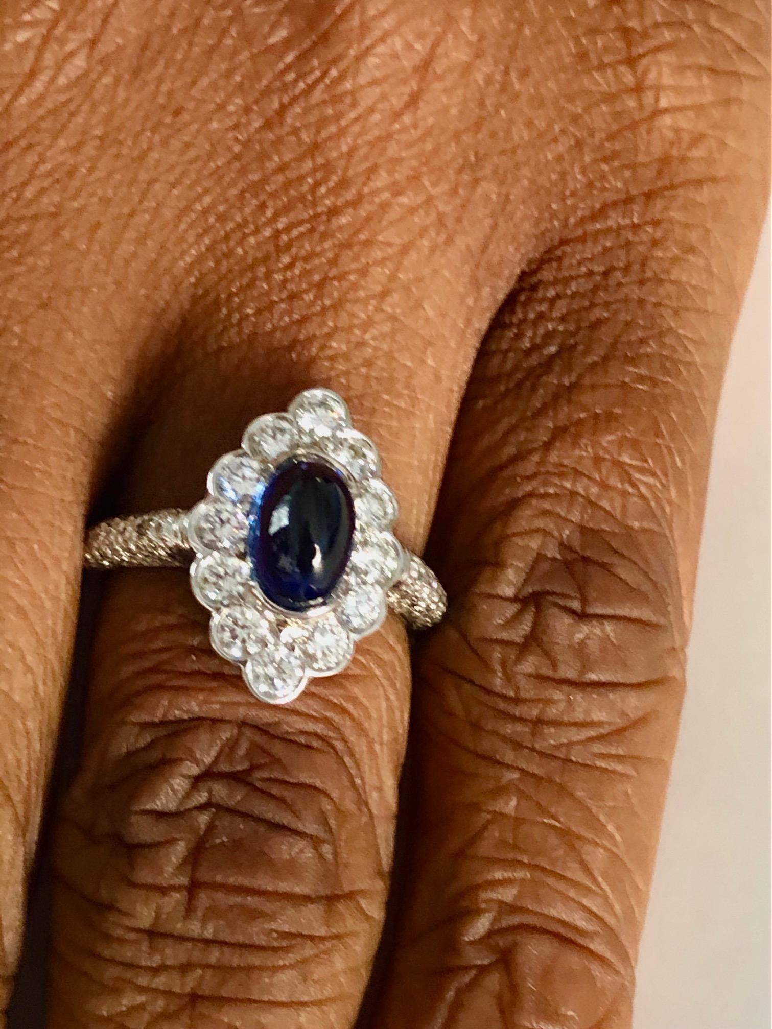 Platinum Diamond and 2.41 Carat Cabochon Sapphire  Ring For Sale 3
