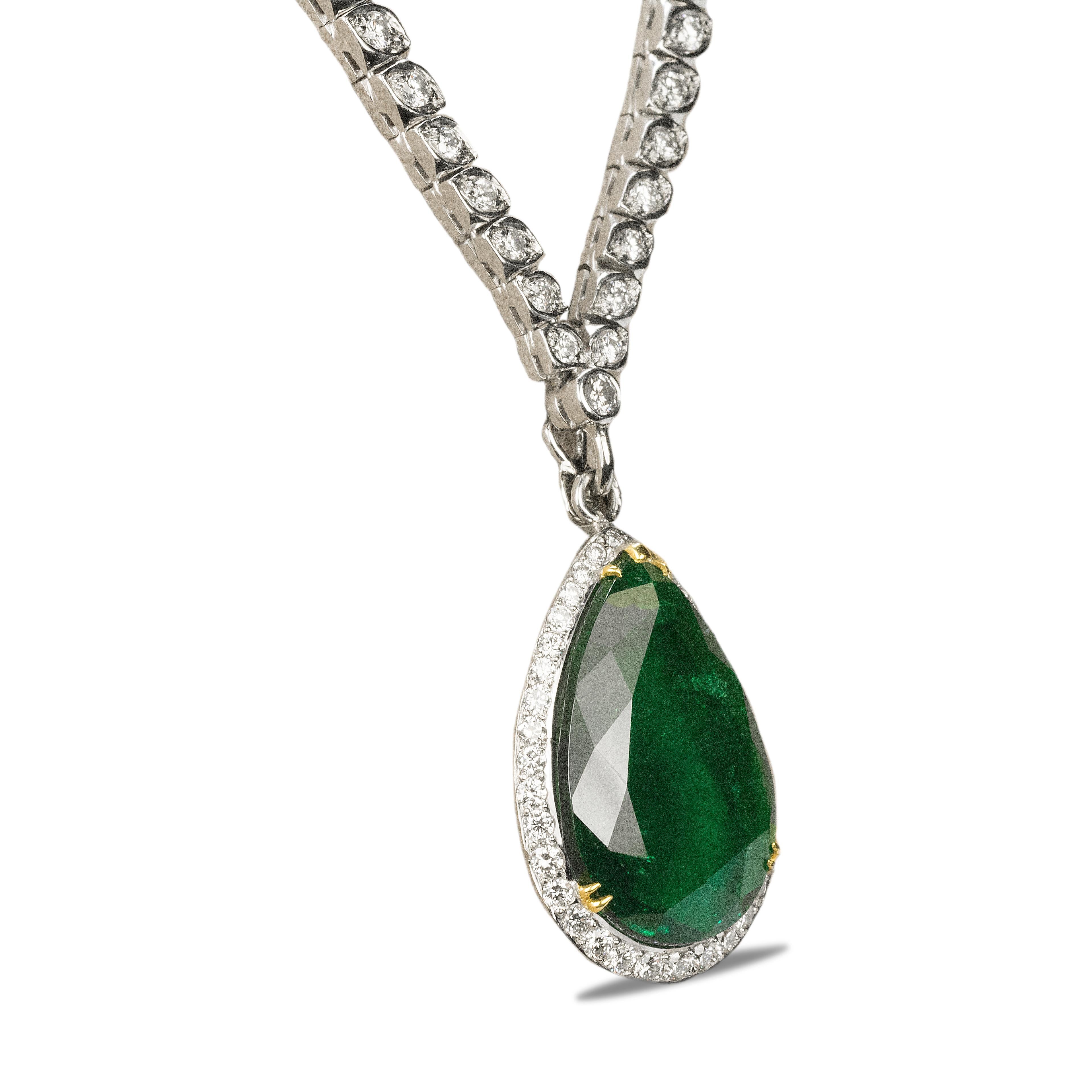 platinum and emerald necklace