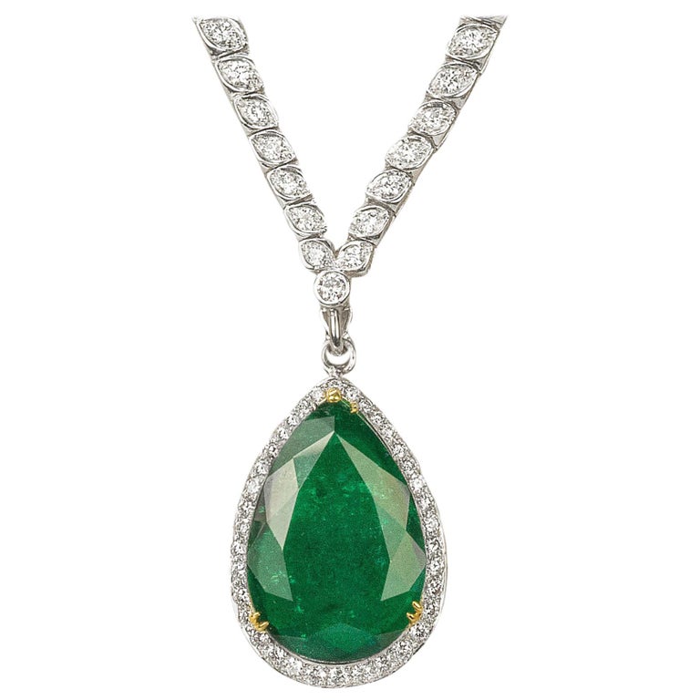 Platinum Diamond and Emerald Necklace at 1stDibs platinum and emerald