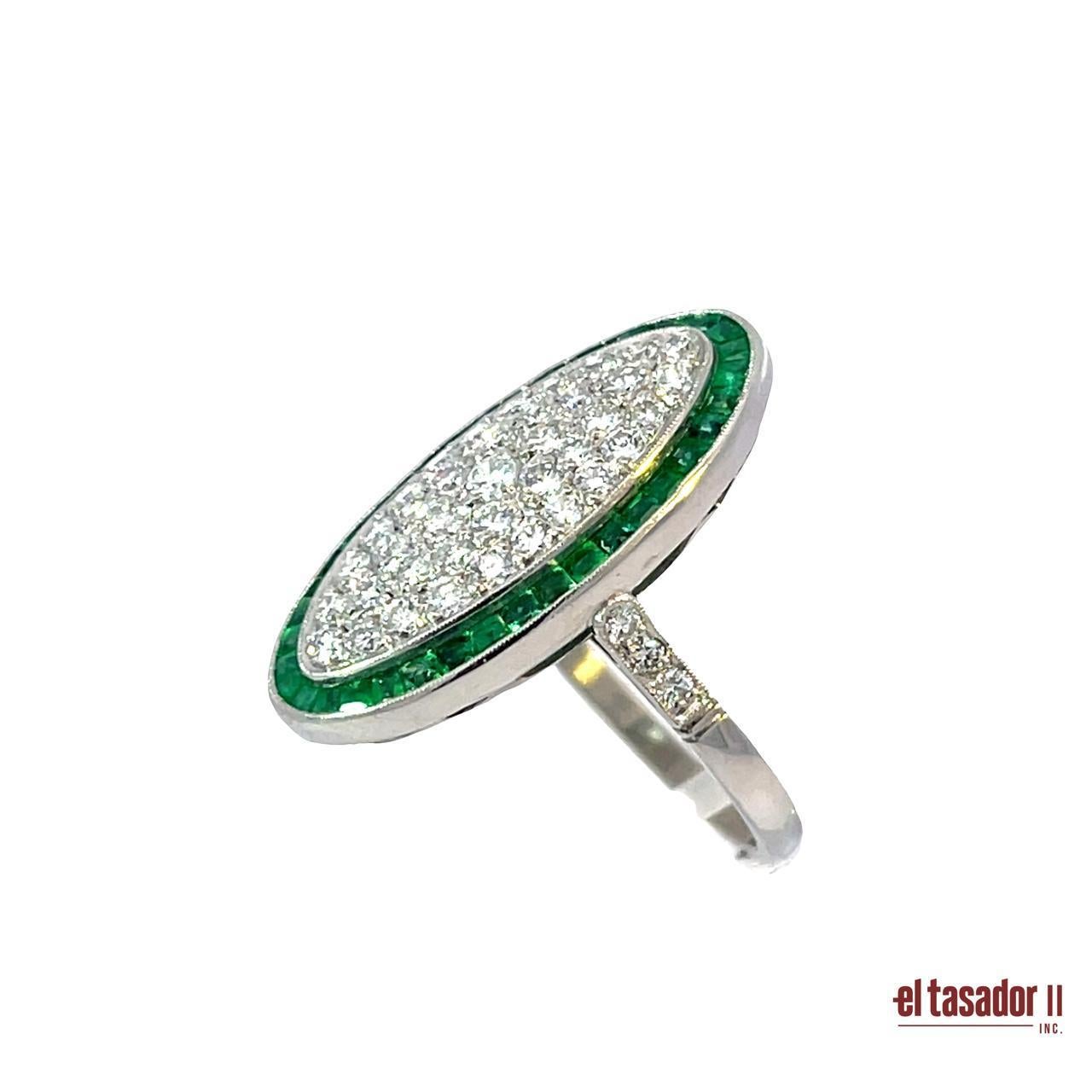 Taglio brillante Anello in platino con diamante e smeraldo - 7,5 g in vendita
