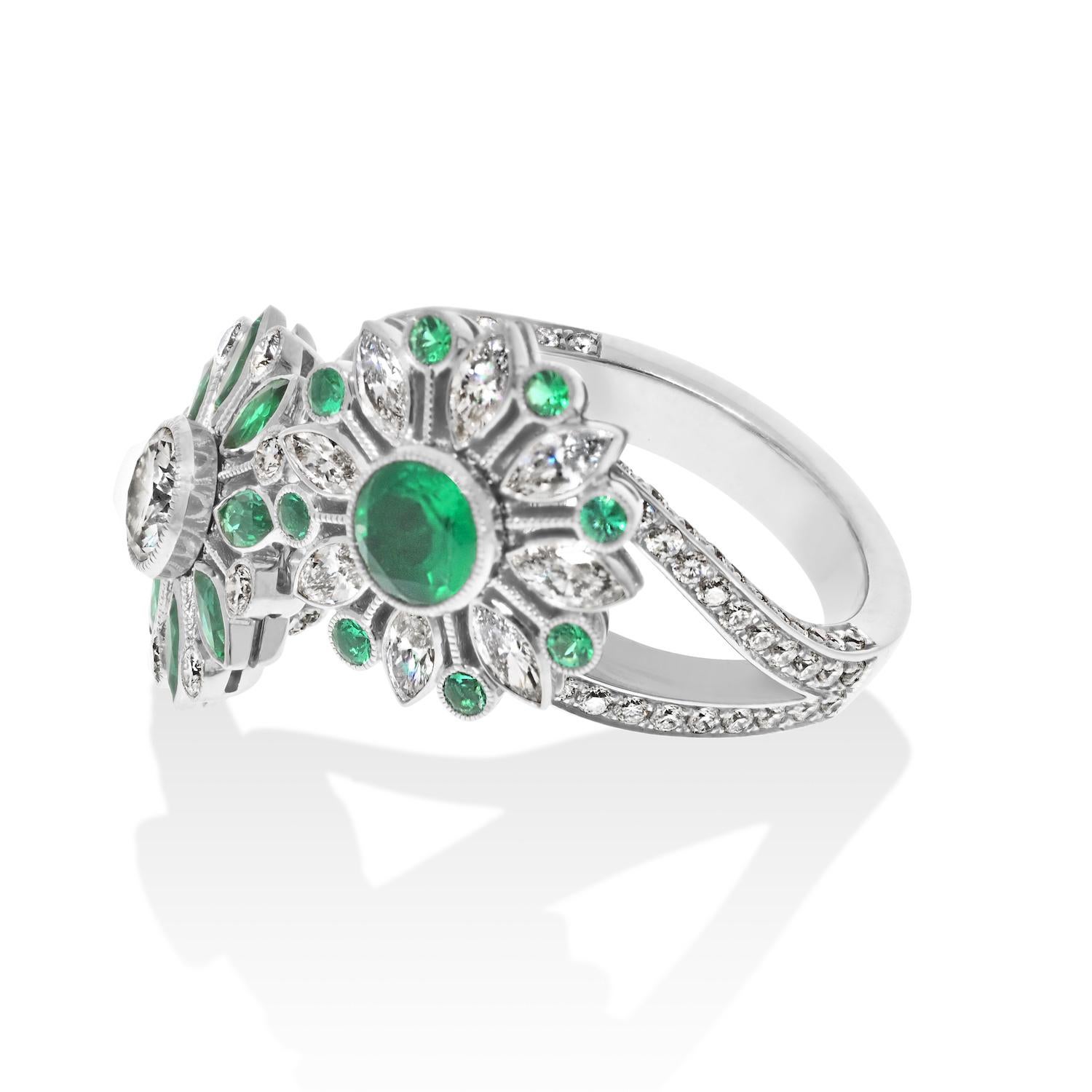 Modern Platinum Diamond And Green Emerald Toi Et Moi Flower Cocktail Ring For Sale