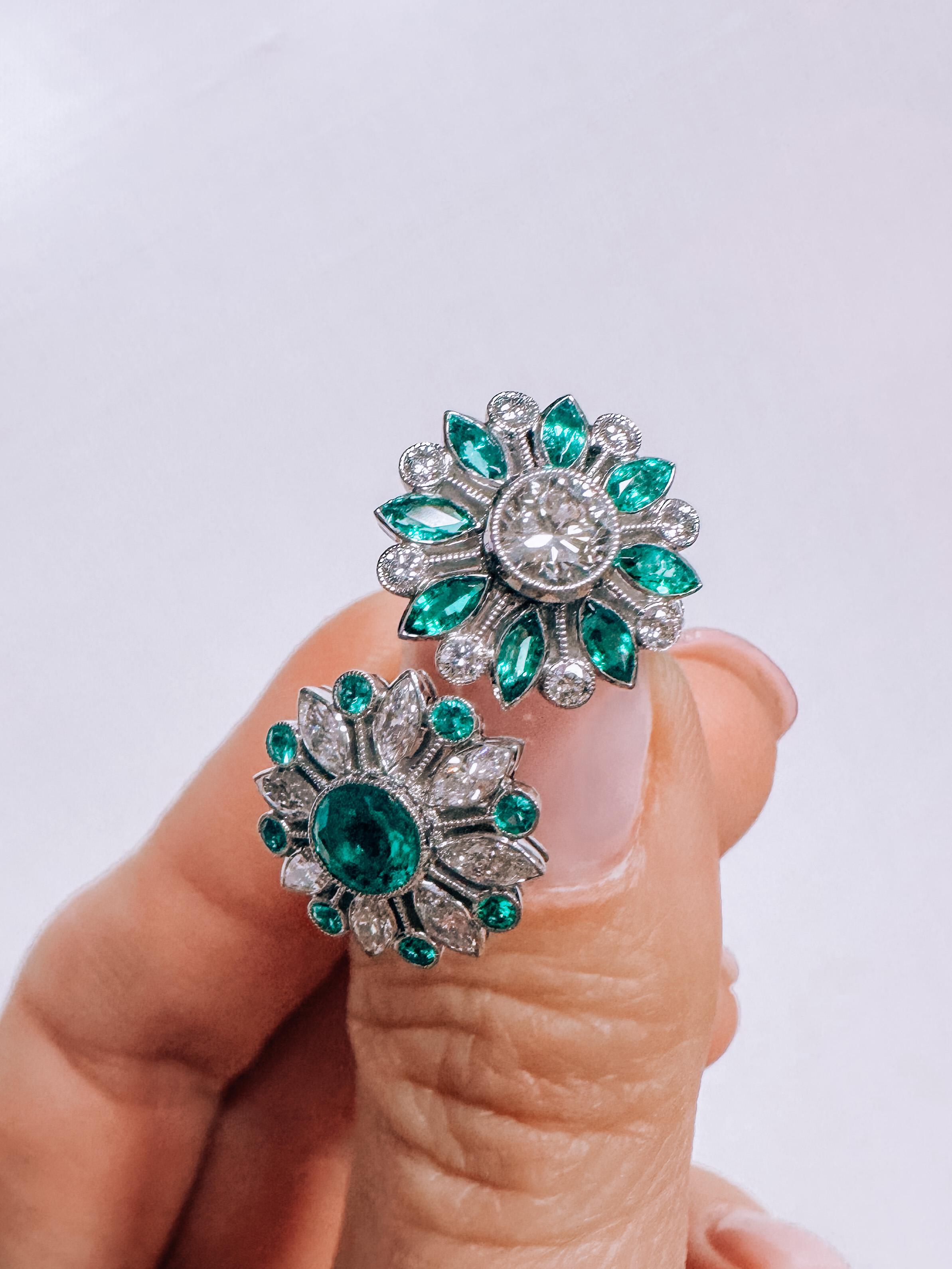 Platinum Diamond And Green Emerald Toi Et Moi Flower Cocktail Ring For Sale 2