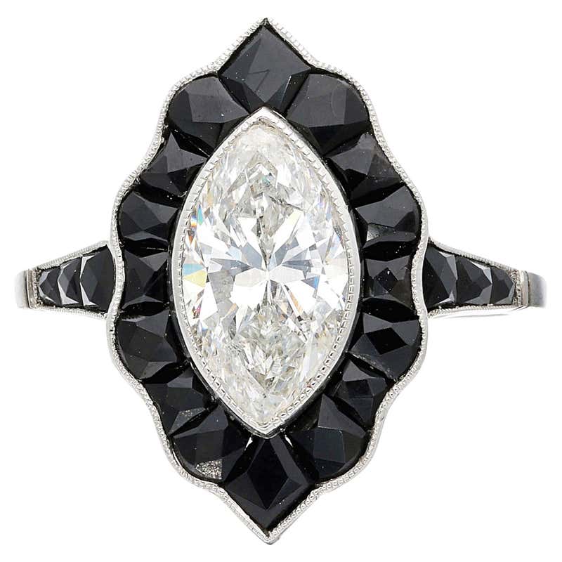 Diamond and Onyx Art Deco Ring For Sale at 1stDibs