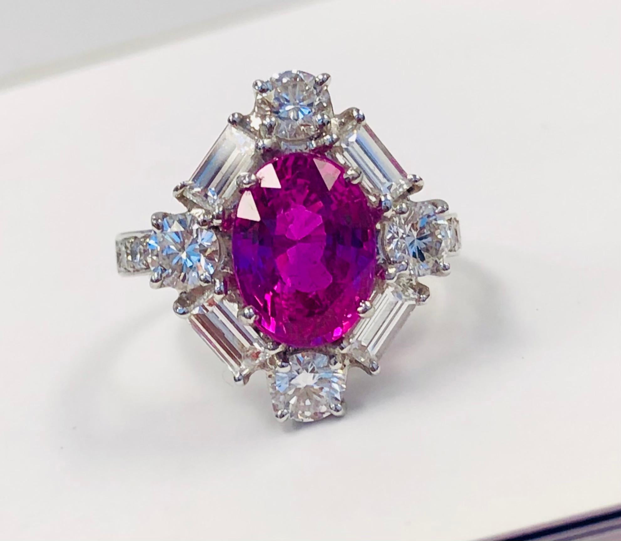 Contemporary Platinum Diamond and 4.08 Carat Royal Pink Sapphire  Ring For Sale
