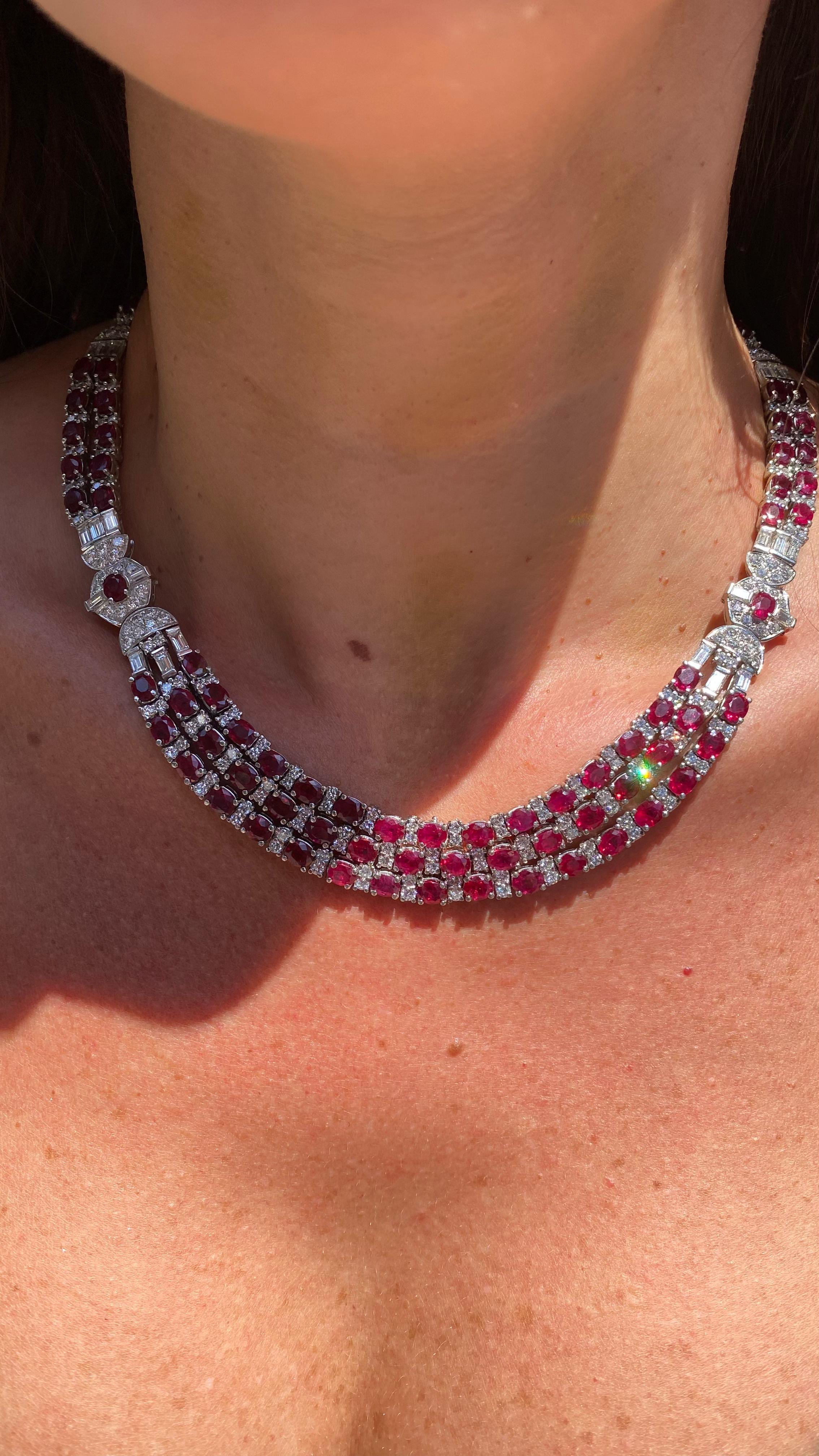 Collier gradué en platine avec diamants et rubis Pour femmes en vente