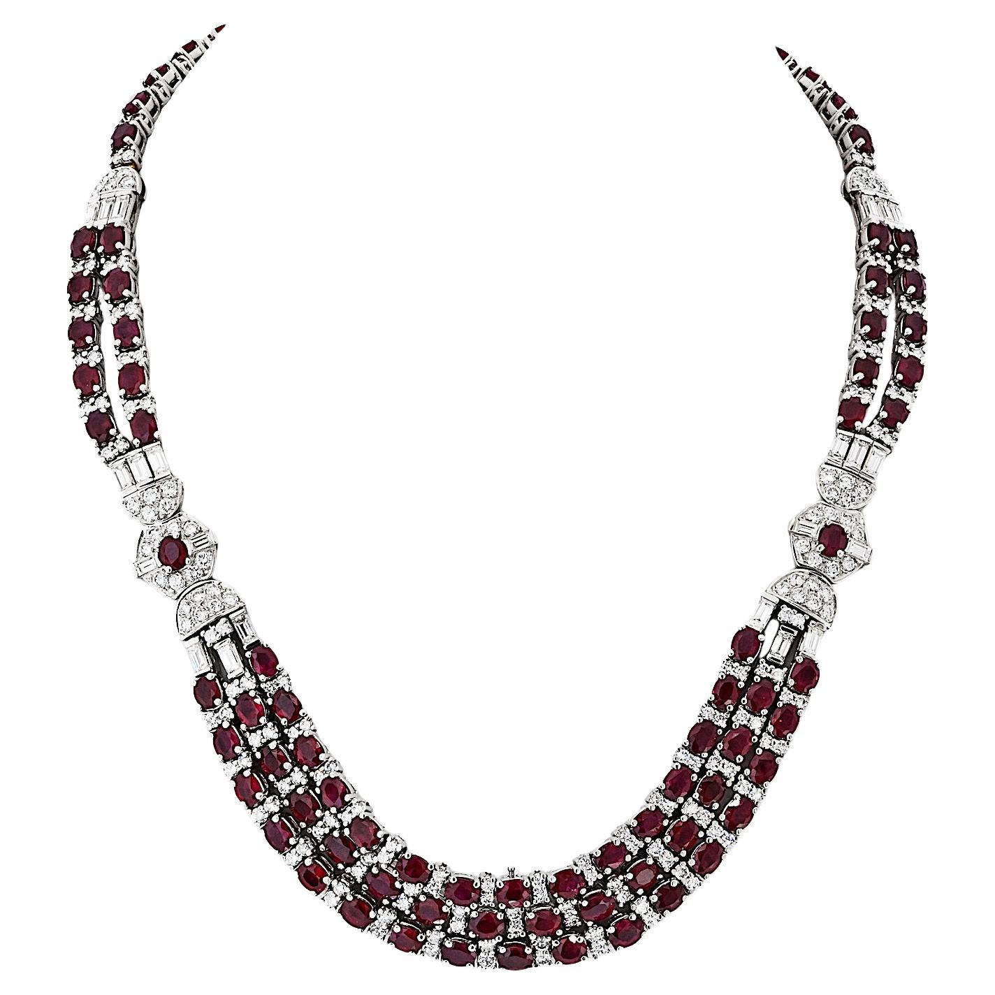 Collier gradué en platine avec diamants et rubis