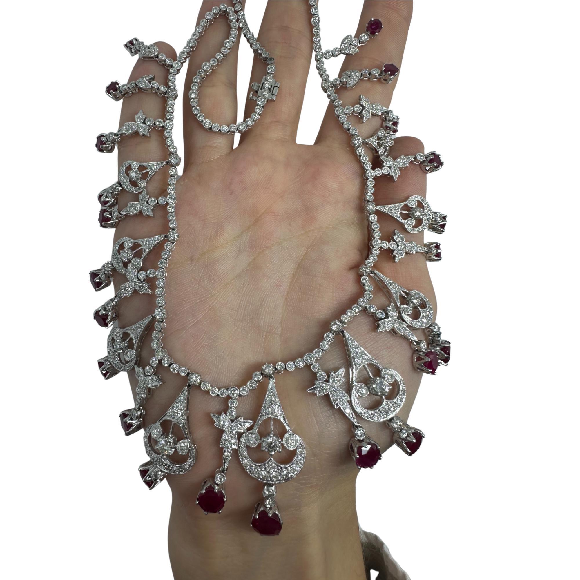 Collier en platine avec diamants et rubis en vente 4