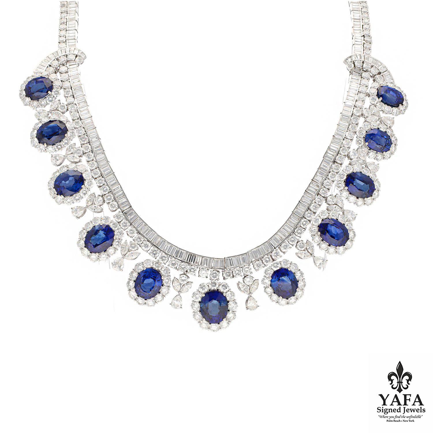 Platinum Diamond and Sapphire Necklace In Excellent Condition For Sale In New York, NY