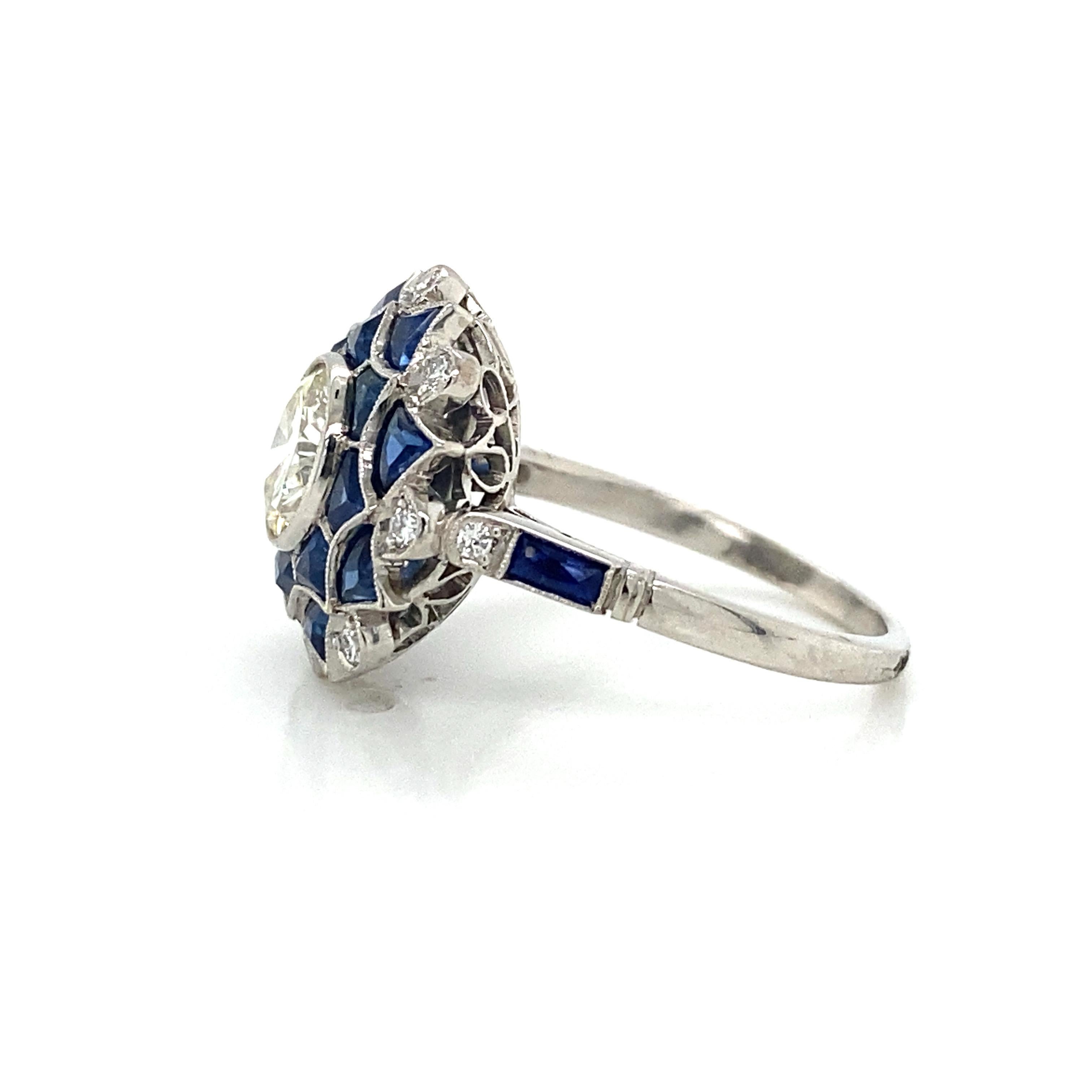Platinring mit Diamanten und Saphiren im Zustand „Hervorragend“ im Angebot in Boca Raton, FL