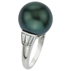 Platinum Diamond and 14.3mm Tahitian Pearl