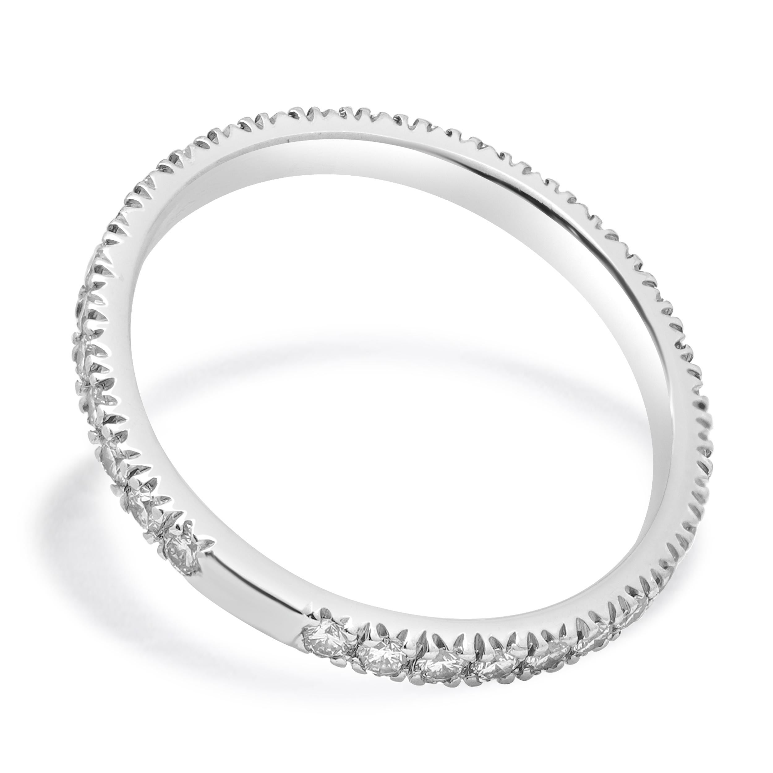 Taille ronde Bandeau anniversaire en platine et diamant en vente