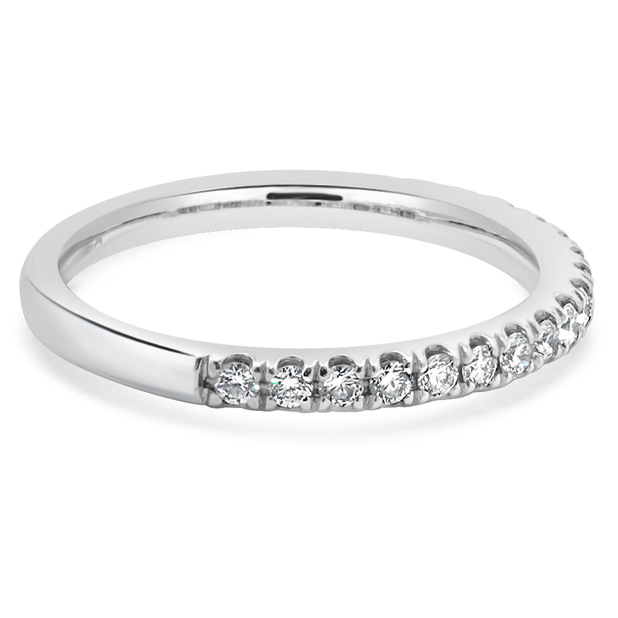 Platinum Diamond Anniversary Band In Excellent Condition For Sale In Scottsdale, AZ