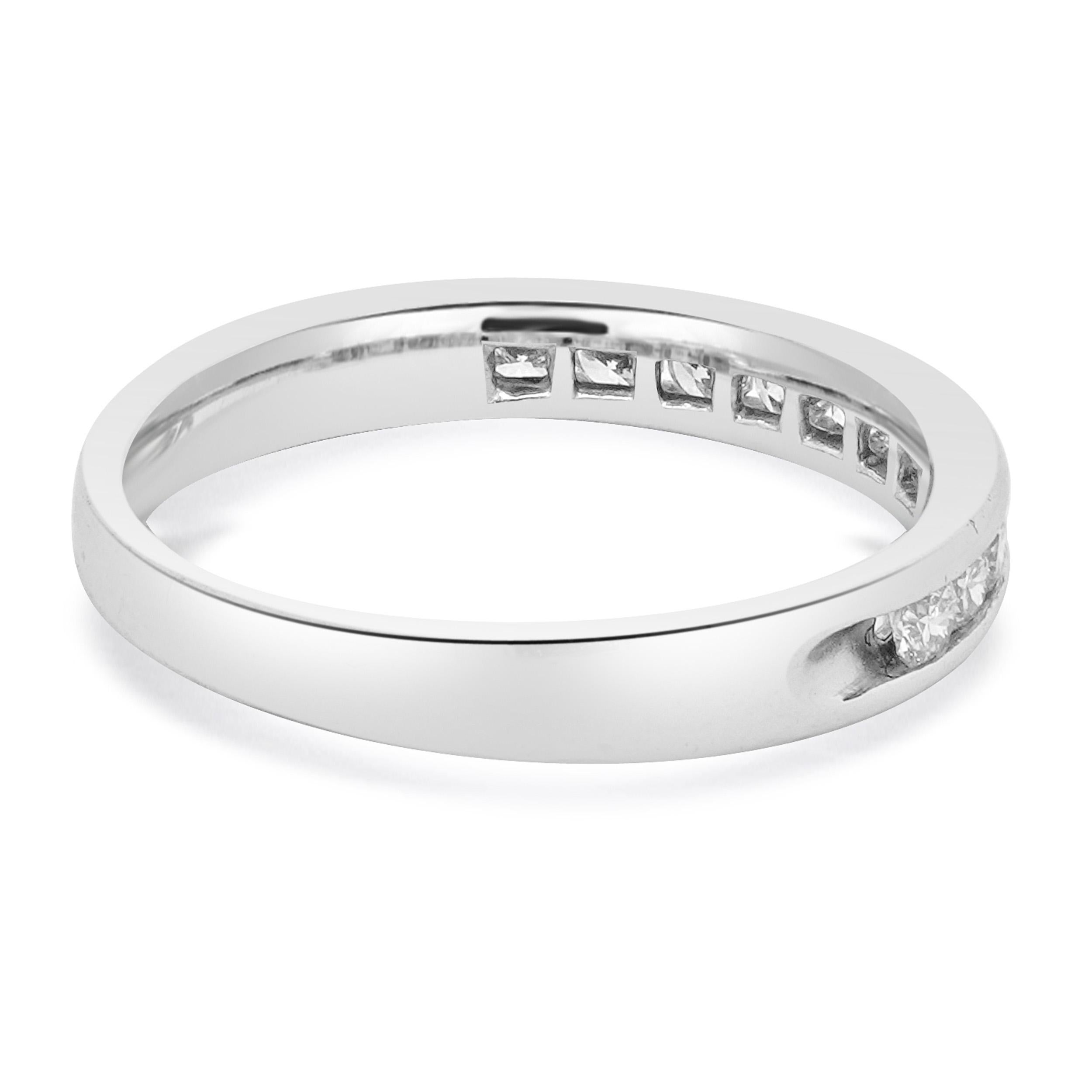 Bandeau anniversaire en platine et diamant Excellent état - En vente à Scottsdale, AZ