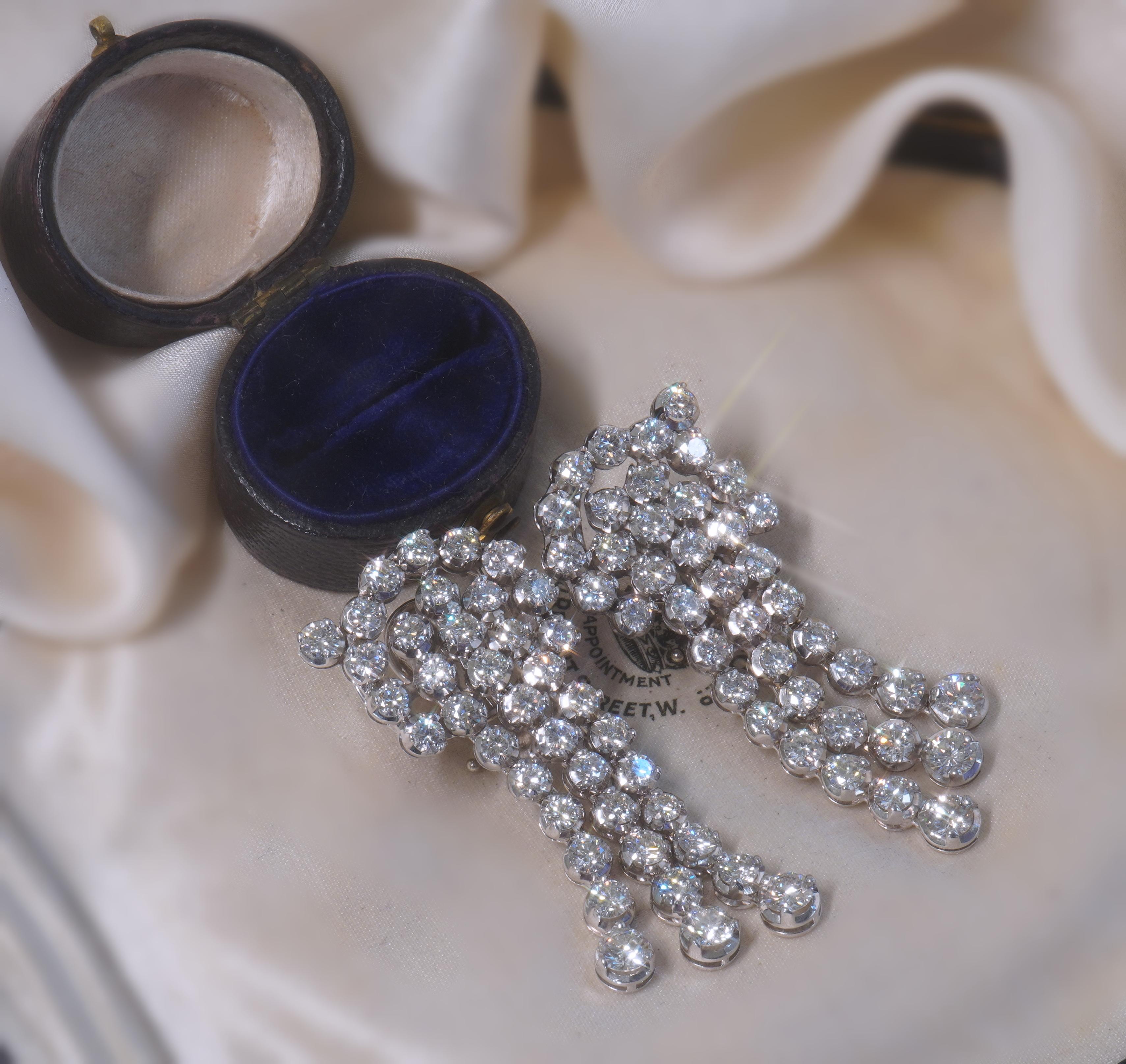 Platinum Diamond Antique Earrings Vintage GIA Certified Fine VS Huge 9.44 Carats For Sale 4