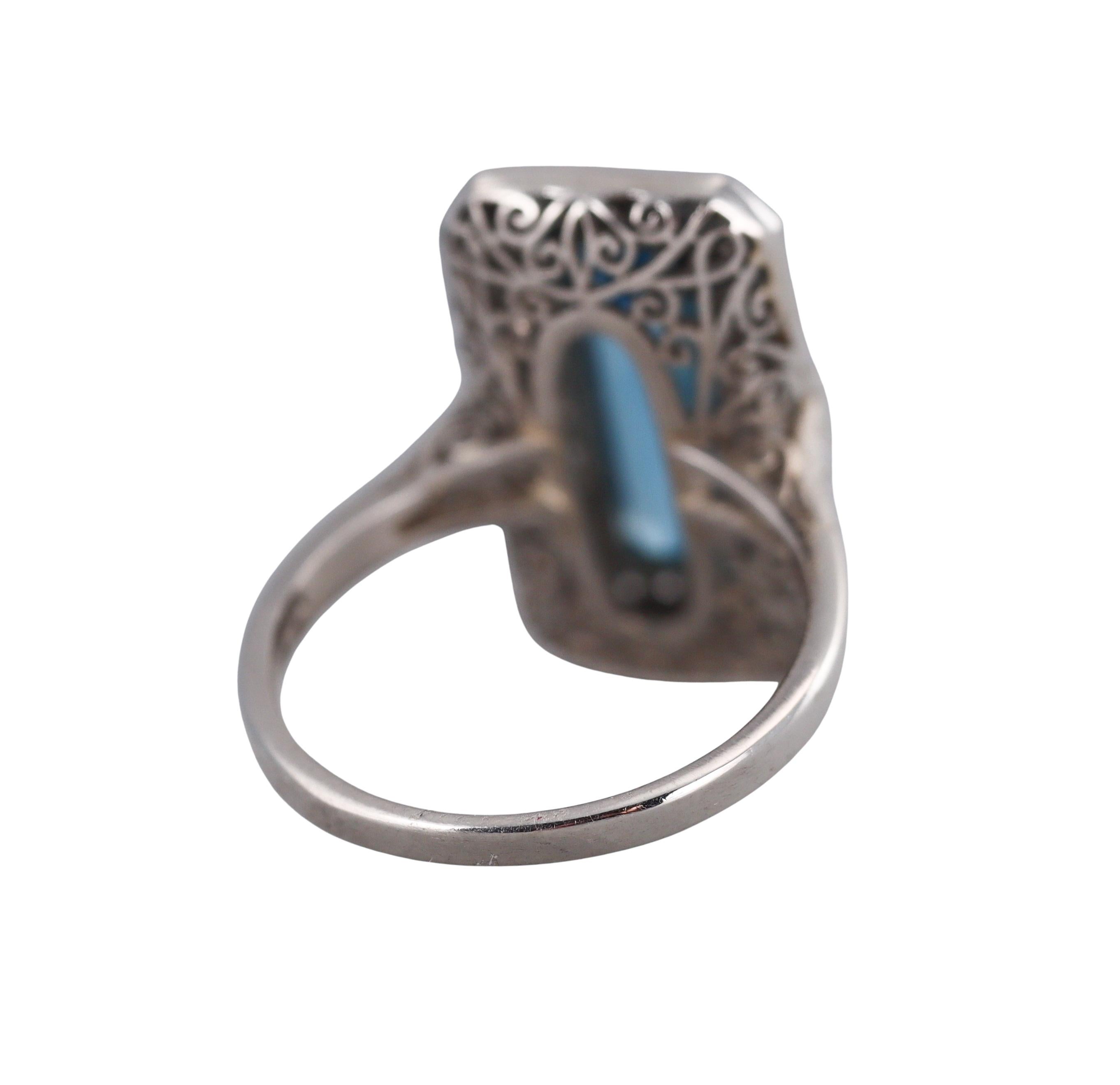 Platinum Diamond Aquamarine Ring In Excellent Condition For Sale In New York, NY