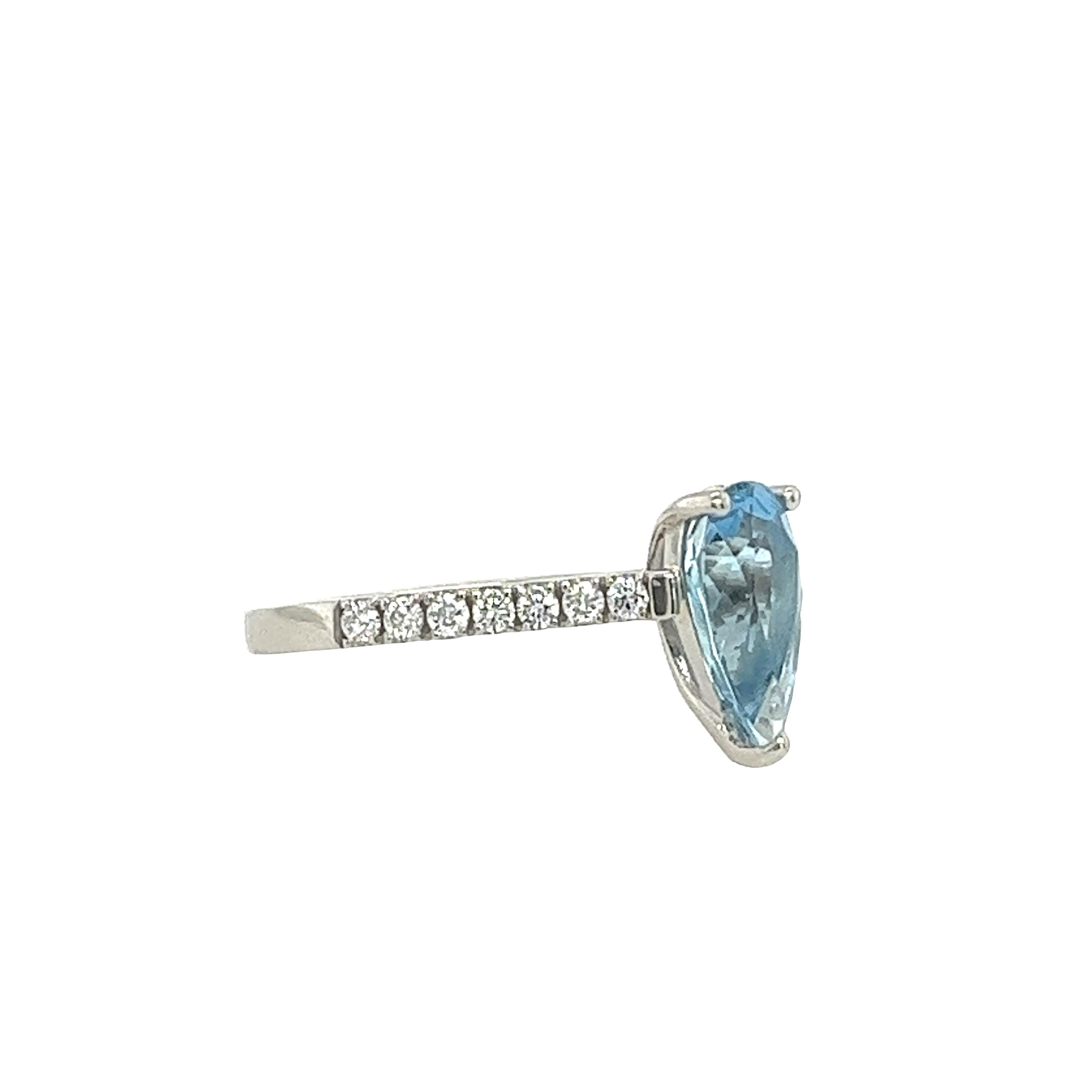 Pear Cut Platinum Diamond & Aquamarine Ring Set with 1.52ct Pear Shape Aquamarine For Sale