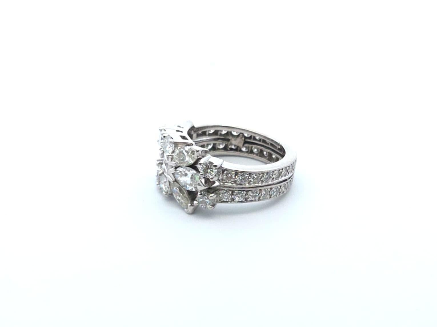 Anillo Art Decó de Platino y Diamantes 2,80 ct PLT Corte baguette en venta