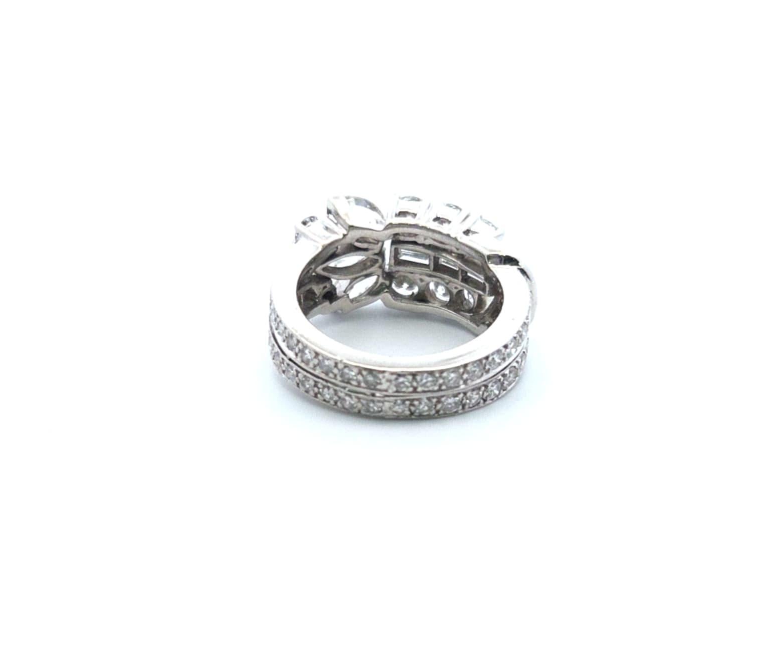 Anillo Art Decó de Platino y Diamantes 2,80 ct PLT en Excelente estado para la venta en New York, NY