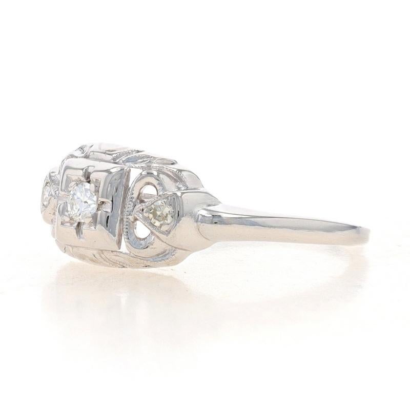 Round Cut Platinum Diamond Art Deco Ring - Round Brilliant .10ctw Vintage Engagement For Sale