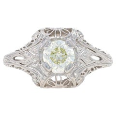 Bague solitaire en platine à diamant Art of Vintage - Euro .71ct Vintage Filigree Milgrain