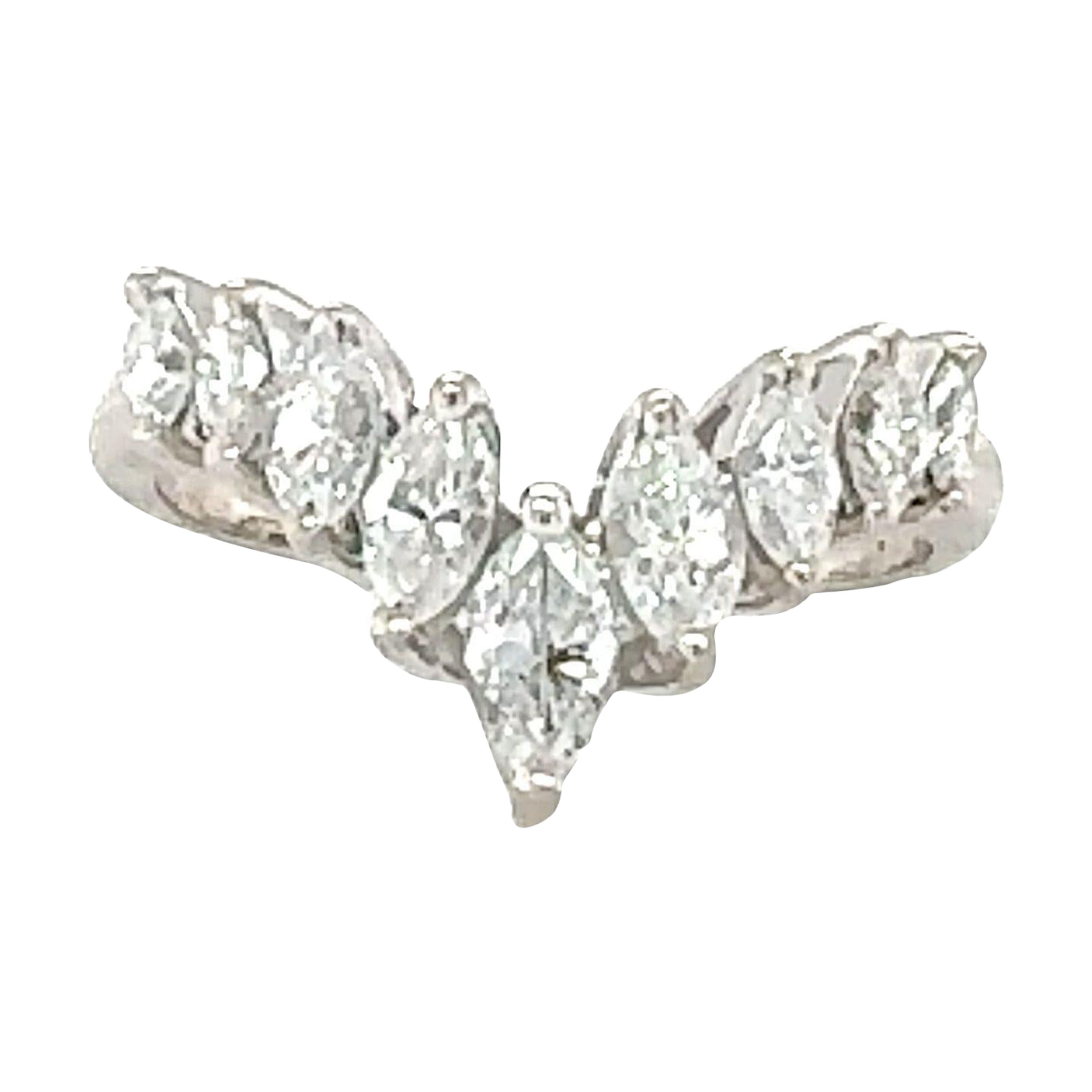 Fascia di diamanti in platino in vendita