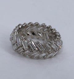 Platinum Diamond Band with Unique Chevron Pattern