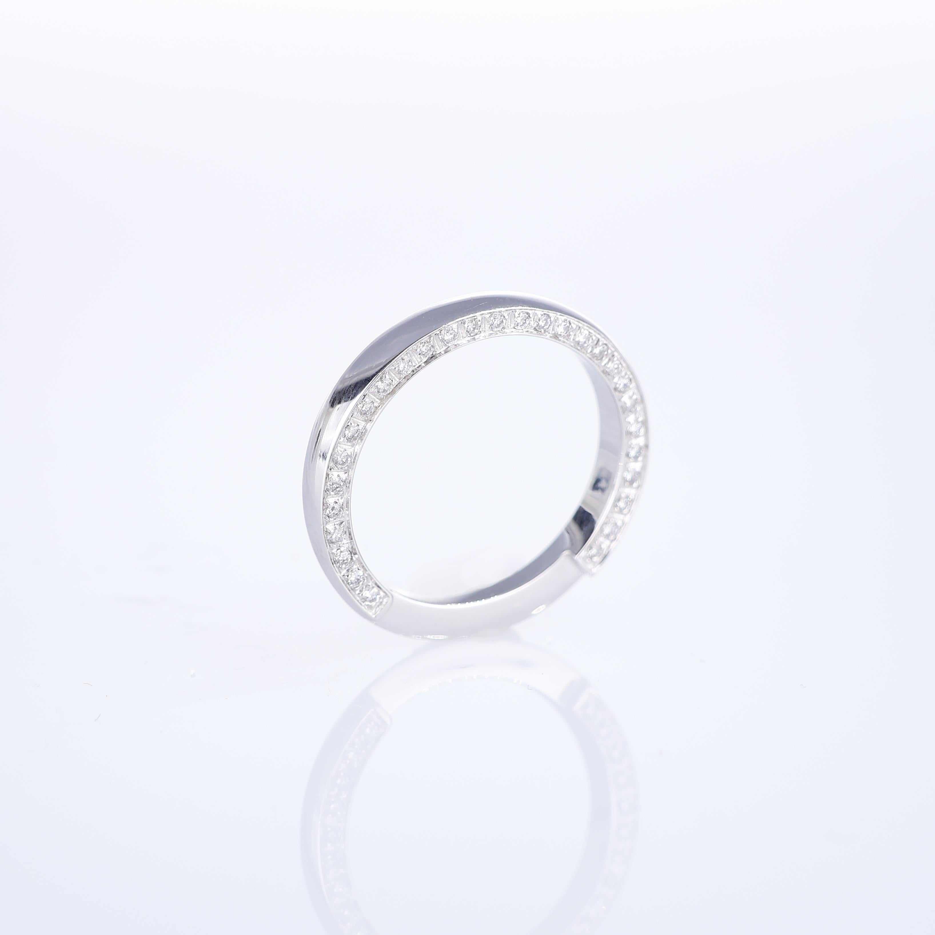 IMPORTANT NOTE:
✔ No additional costs will be added to this order.
✔ Shipping and customs duties are fully covered by us.
--------------------
A timeless expression of elegance, this platinum band features a full circle of brilliant-cut diamonds