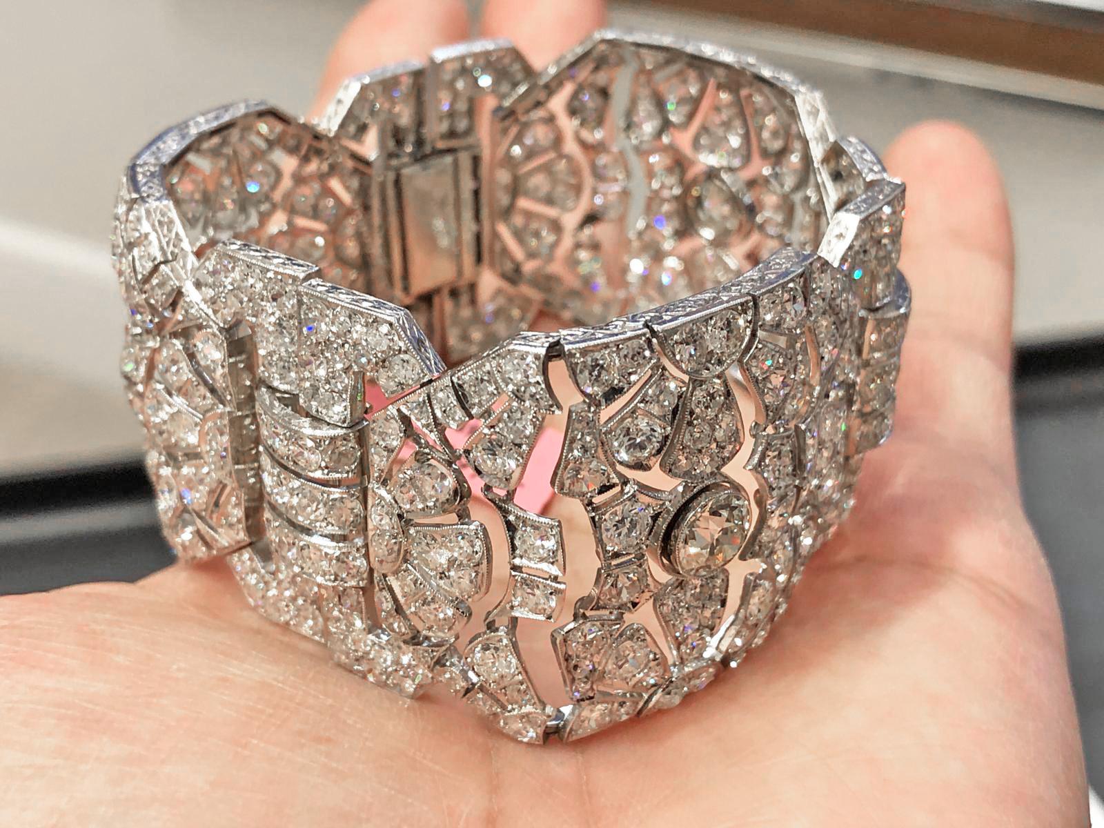 Platin Platin Diamant-Armband 45 Karat im Zustand „Gut“ in New York, NY