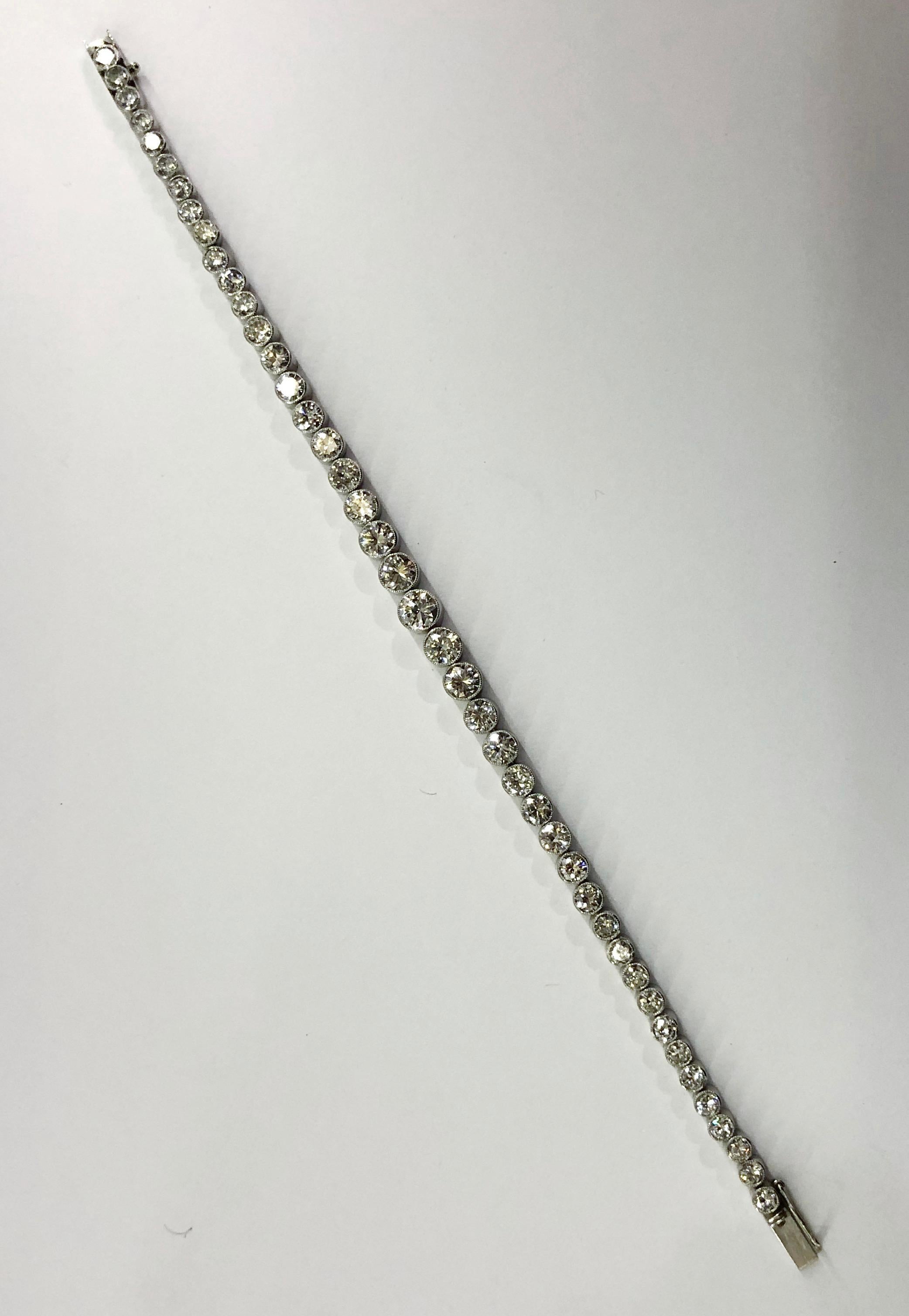 Platinum Diamond Bracelet In Good Condition For Sale In Palm Springs, CA