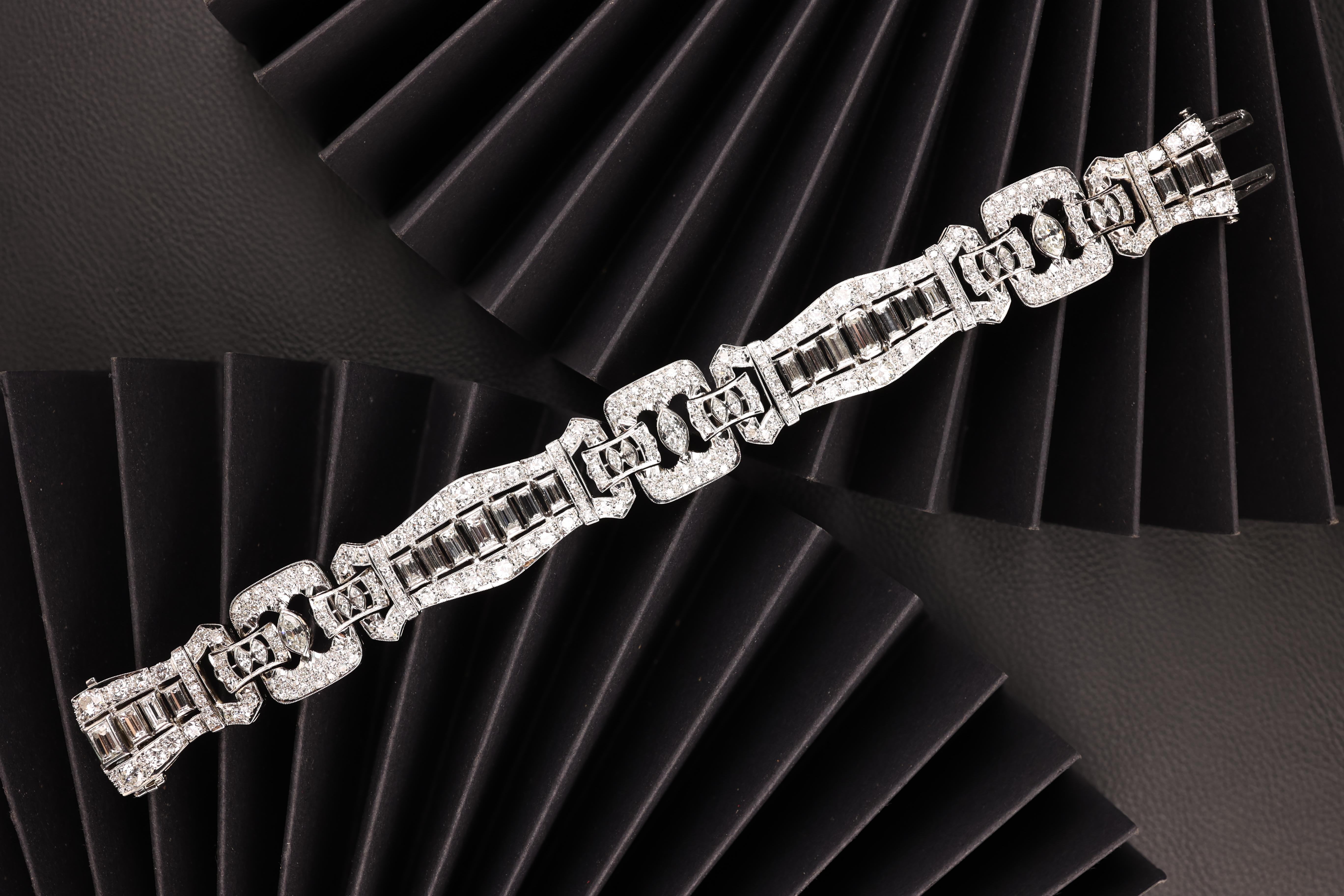 Bracciale in platino con diamanti In condizioni buone in vendita a New York, NY