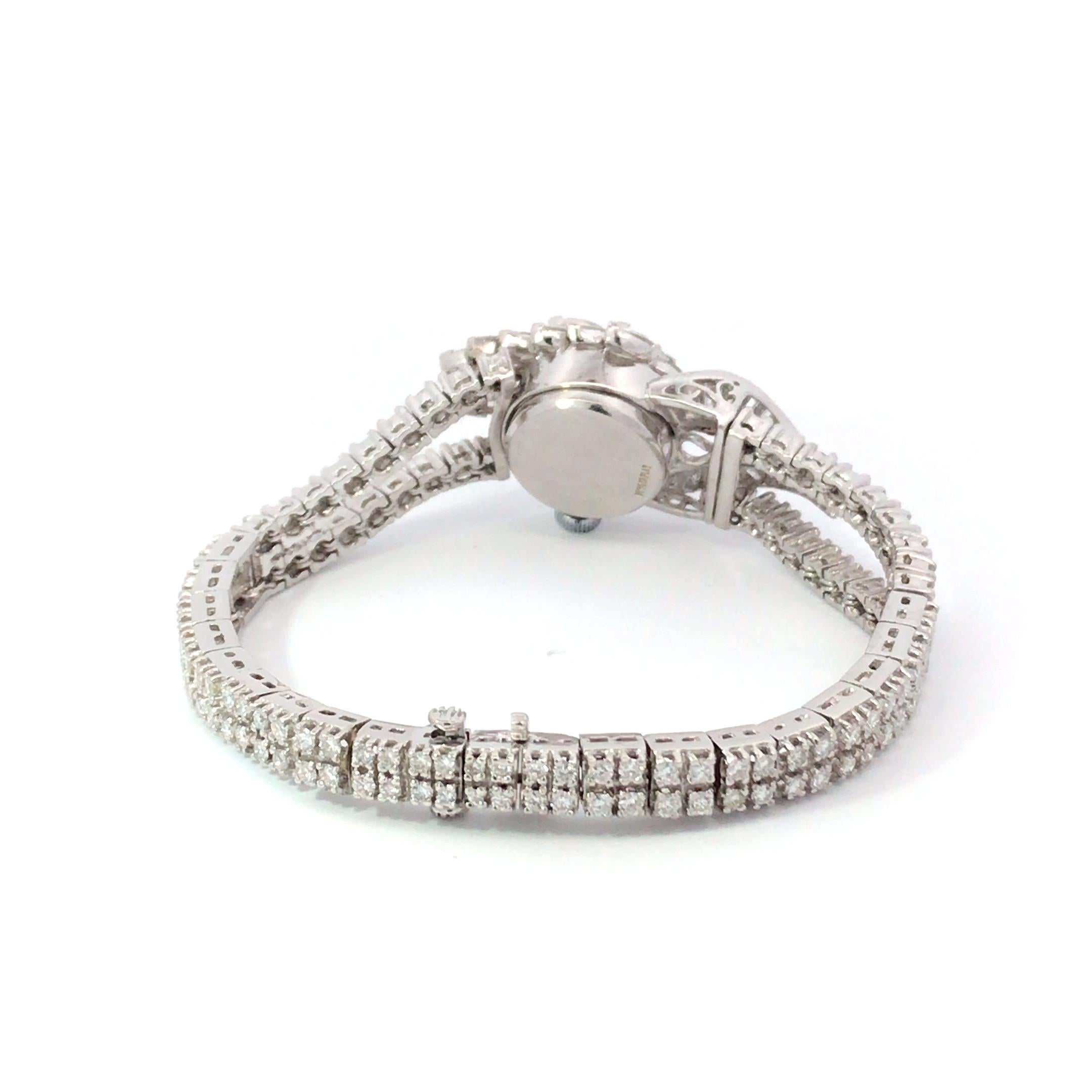 Platinum Diamond Bracelet Watch In Excellent Condition For Sale In Palm Desert, CA
