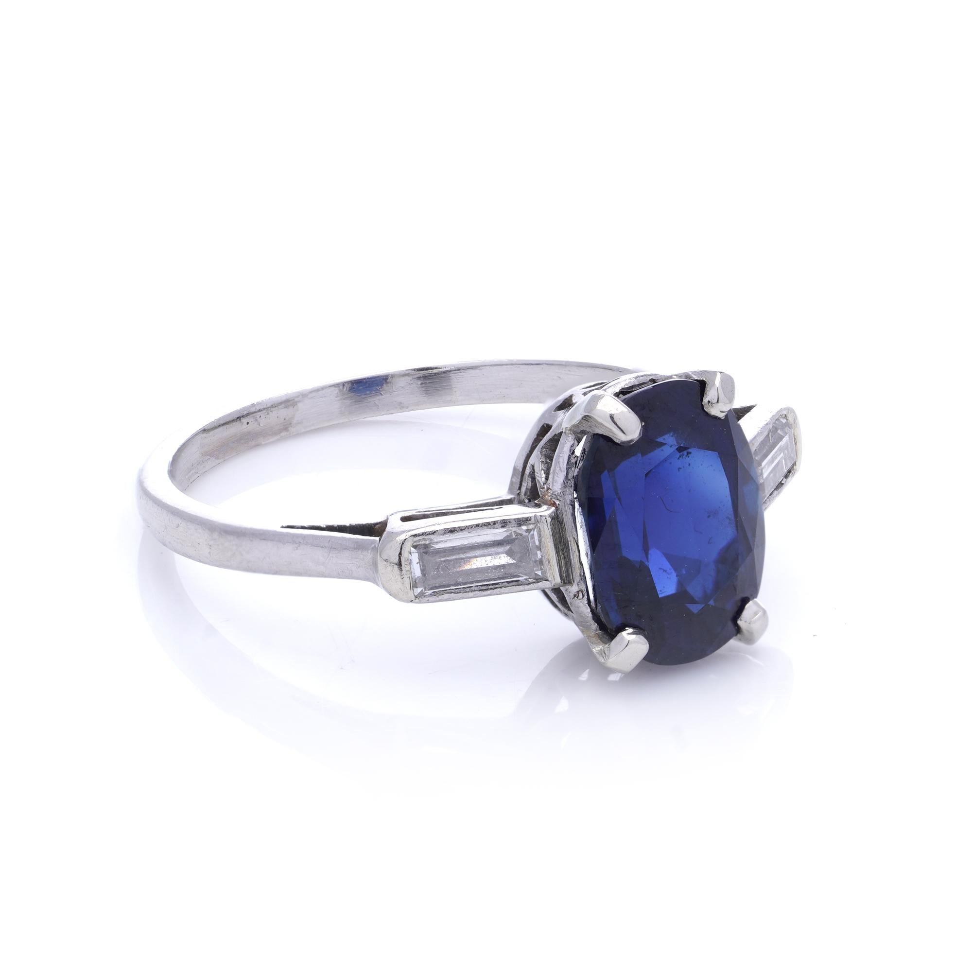 Platine ovale de 2,39 carats Bague SAPPHIRE naturelle (non chauffée) BURMA Bon état - En vente à Braintree, GB