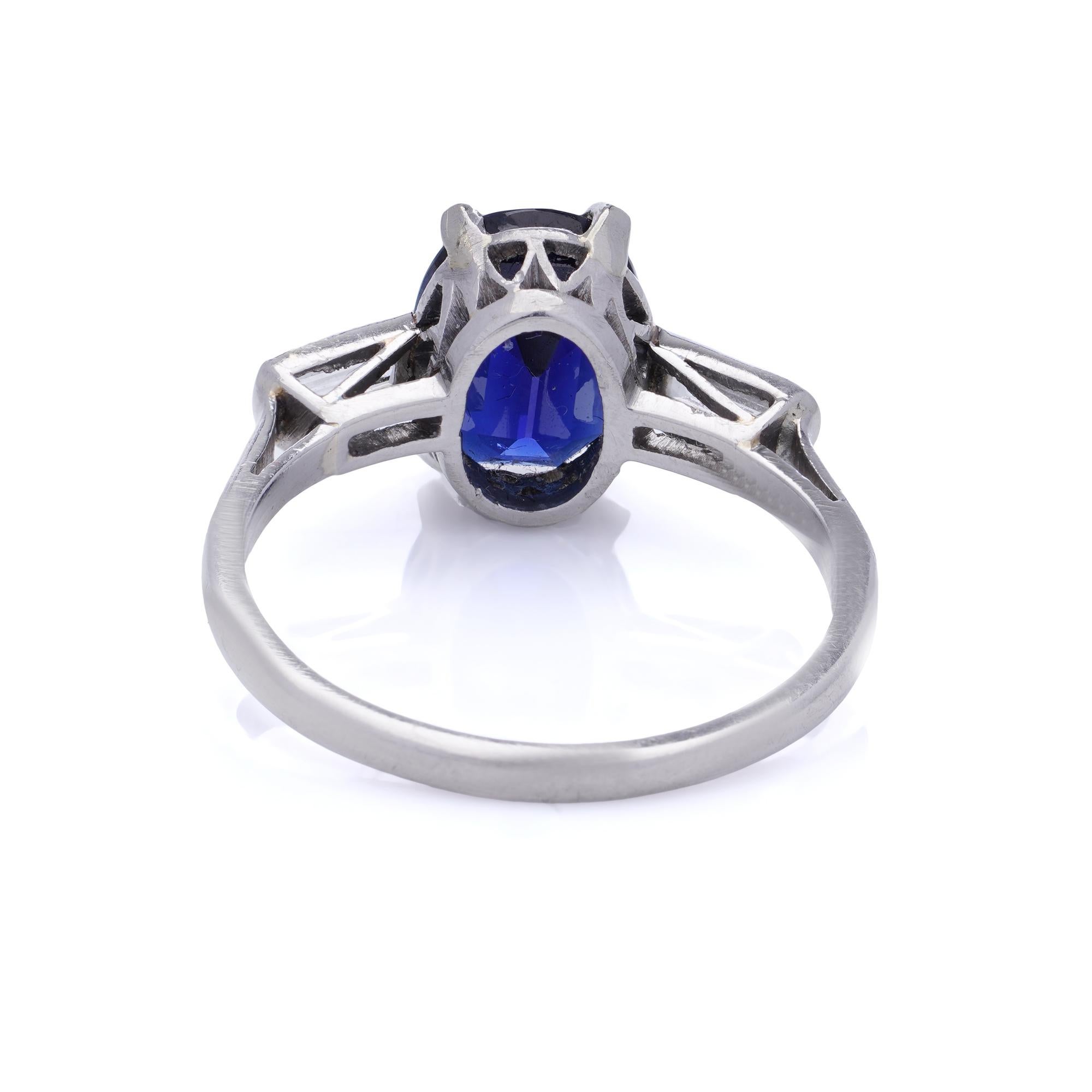 Platine ovale de 2,39 carats Bague SAPPHIRE naturelle (non chauffée) BURMA en vente 1