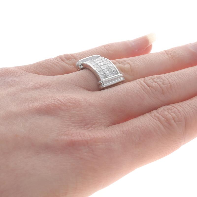 Bague de cocktail en platine avec diamants Baguette et Princesse 1.60ctw Sz 5 1/2 Excellent état - En vente à Greensboro, NC