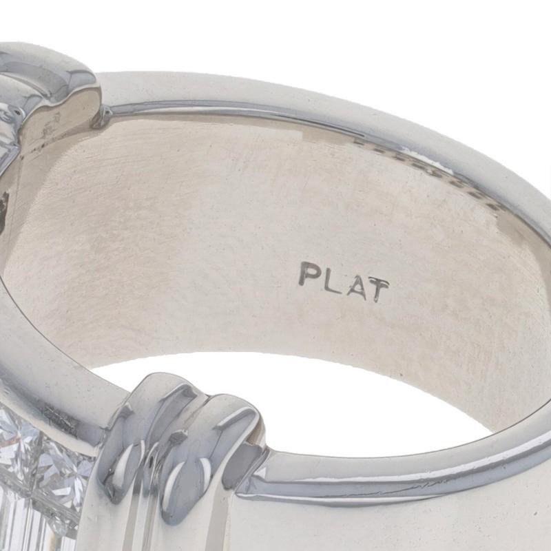 Bague de cocktail en platine avec diamants Baguette et Princesse 1.60ctw Sz 5 1/2 en vente 1