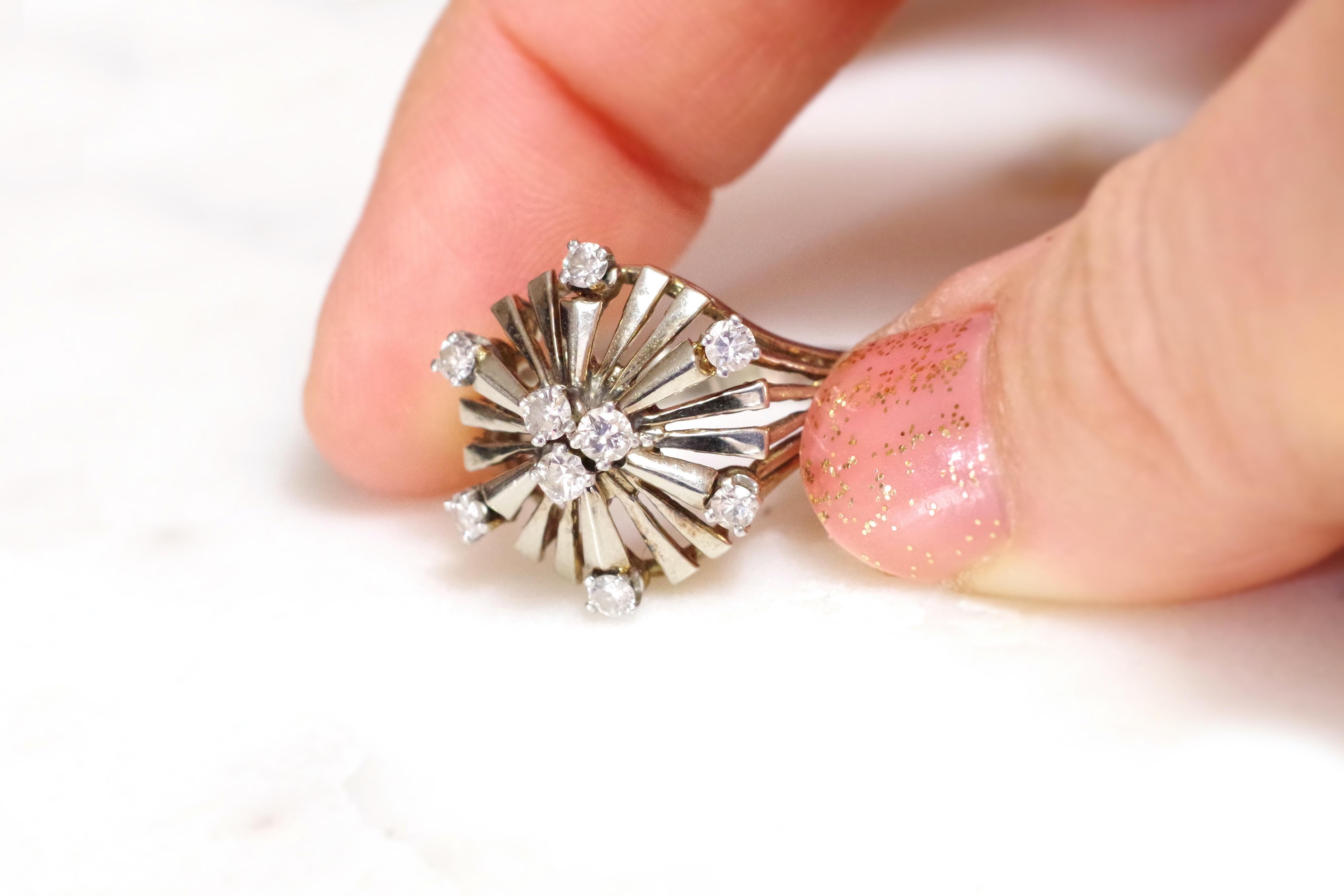 Platinum diamond cluster ring For Sale 2