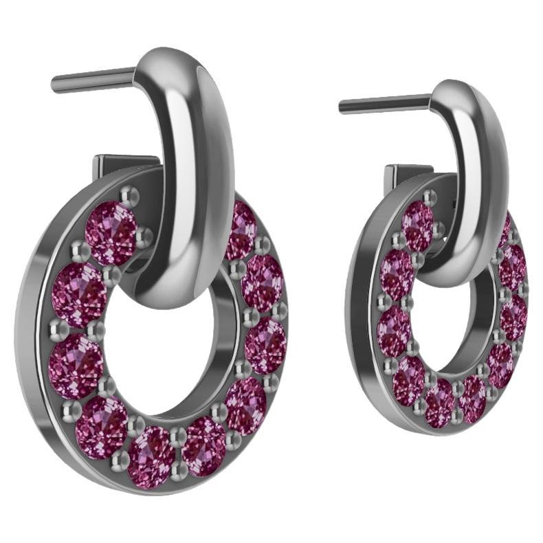 Contemporain Boucles d'oreilles pendantes en platine avec saphirs roses taillés en diamant en vente