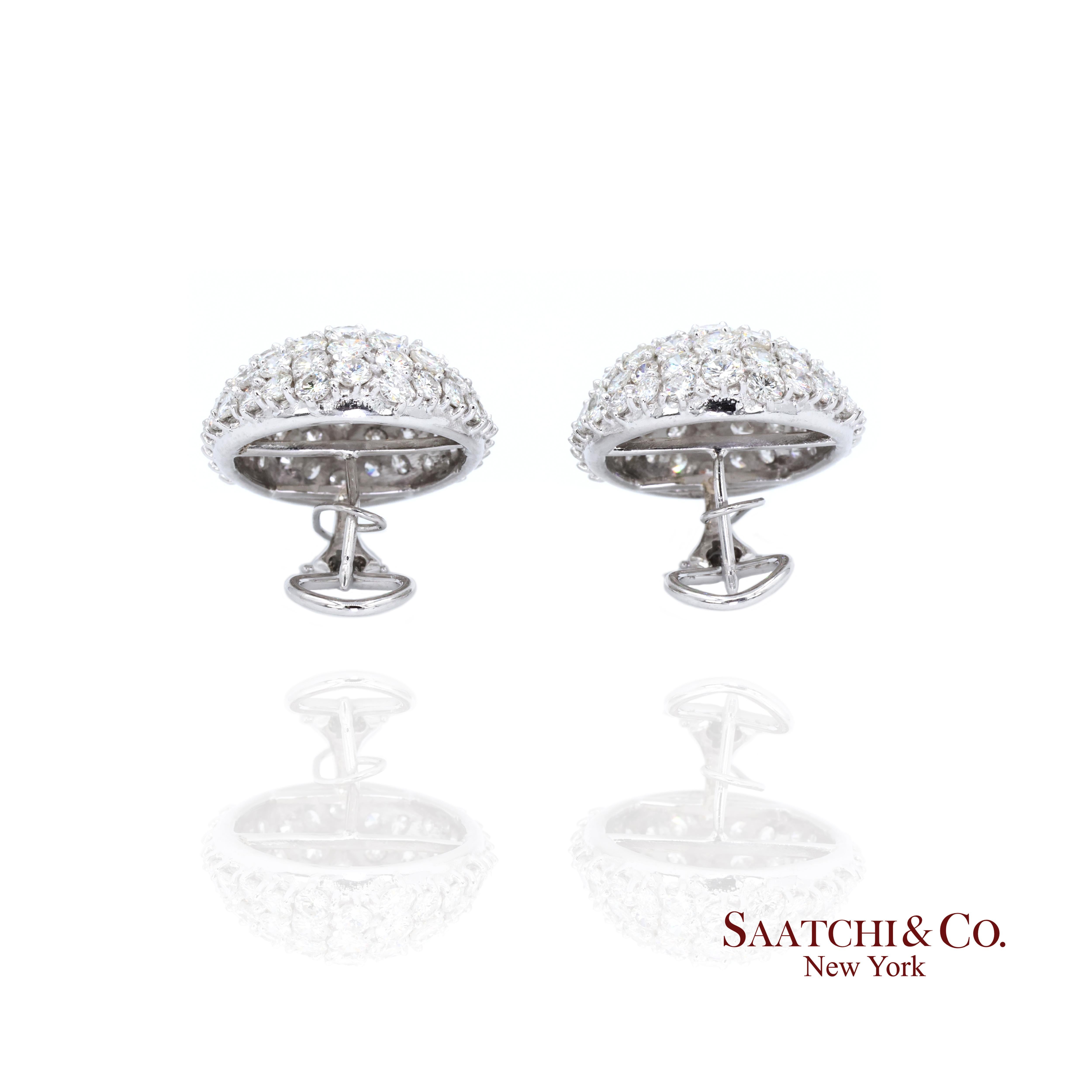 Boucles d'oreilles Platine Diamant Womens Omega Back Luxe Old Money Glam en vente 2