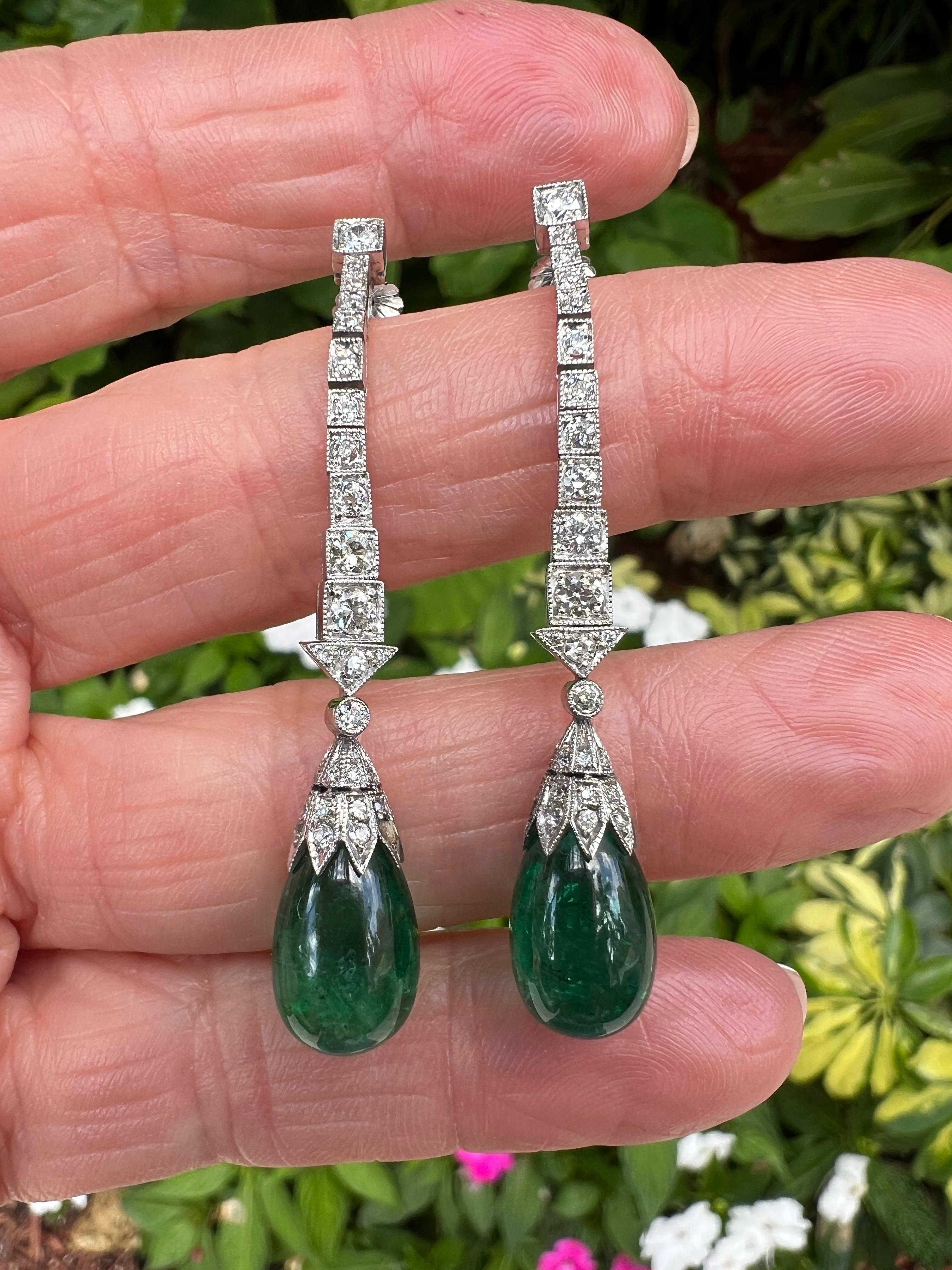Platinum Diamond Emerald Bead Drop Earrings en vente 1