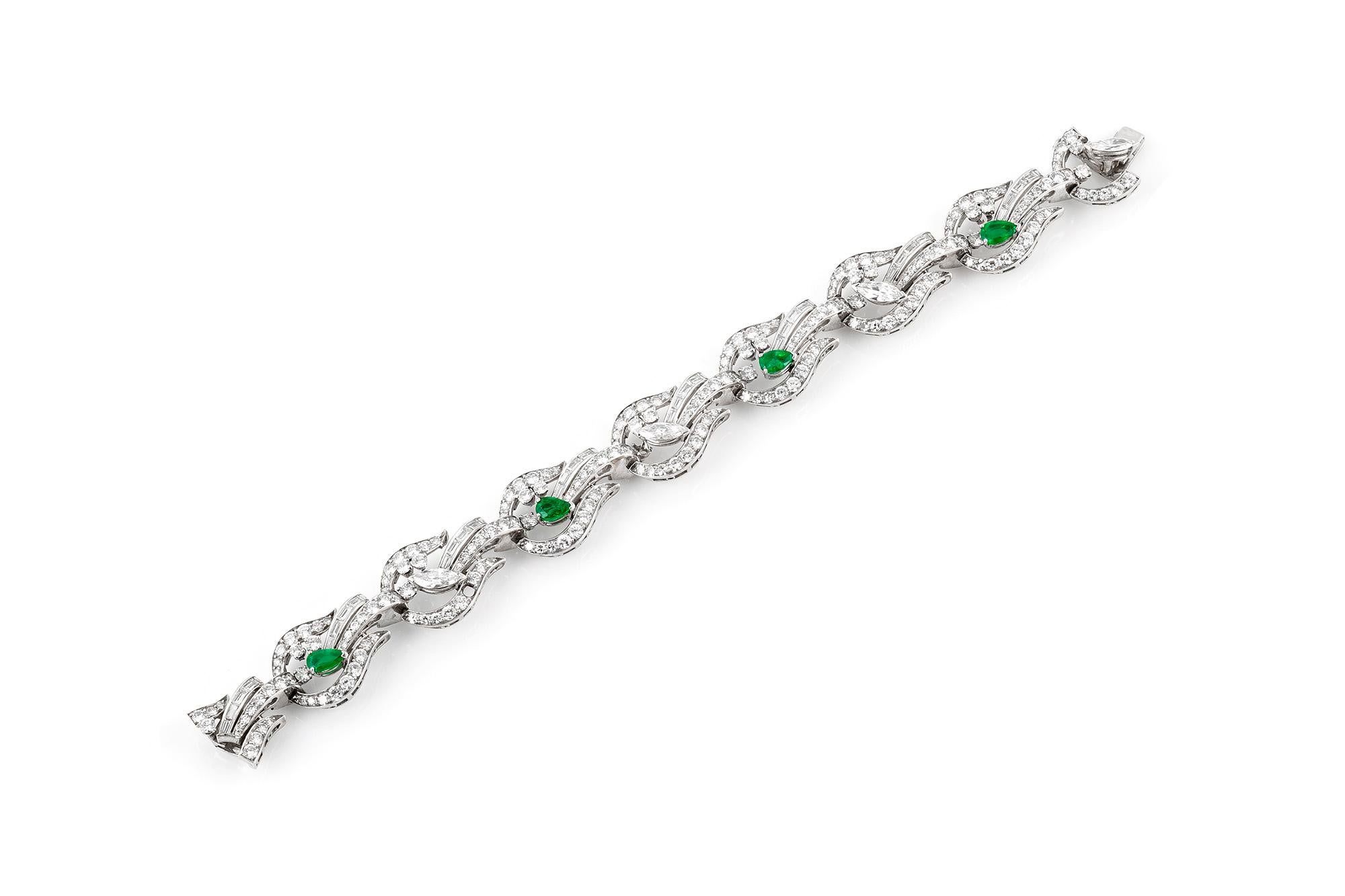 Women's Platinum Diamond Emerald Bracelet For Sale