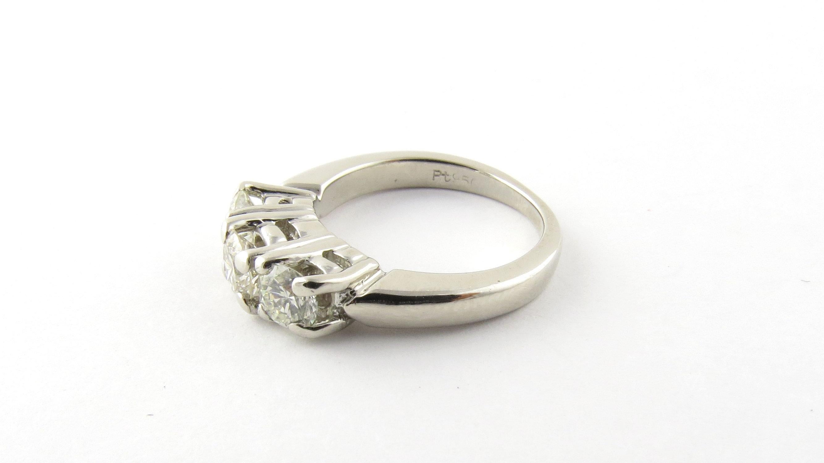 Round Cut Platinum Diamond Engagement/Anniversary Ring