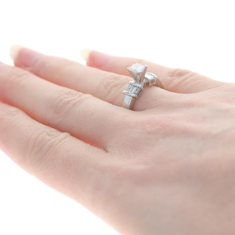 Women's Platinum Diamond Engagement Ring - 950 Princess Cut 1.02ctw Size 6 For Sale